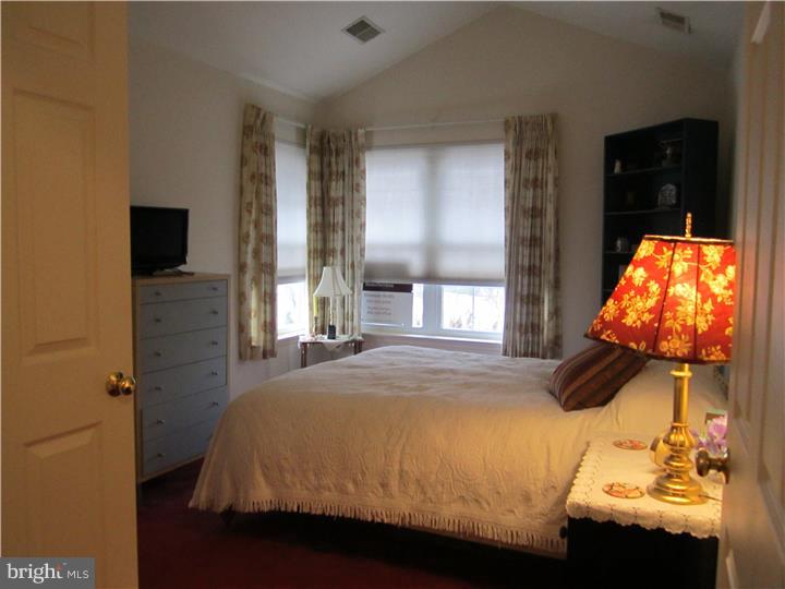 SPRING RIDGE - Residential