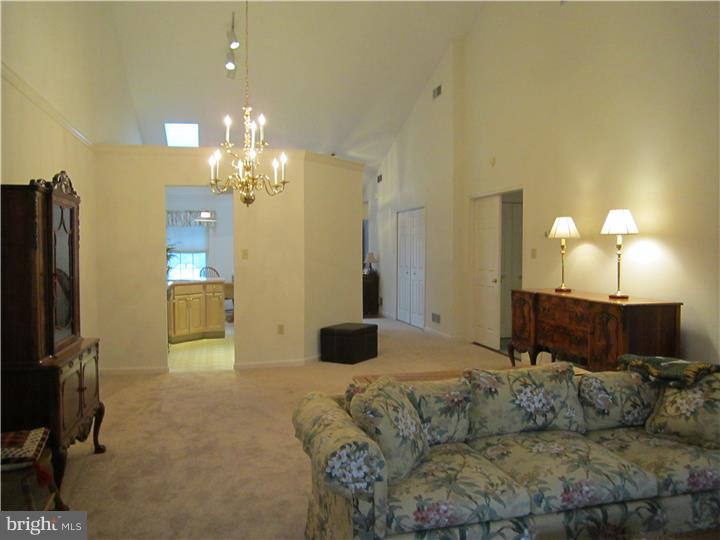 SPRING RIDGE - Residential