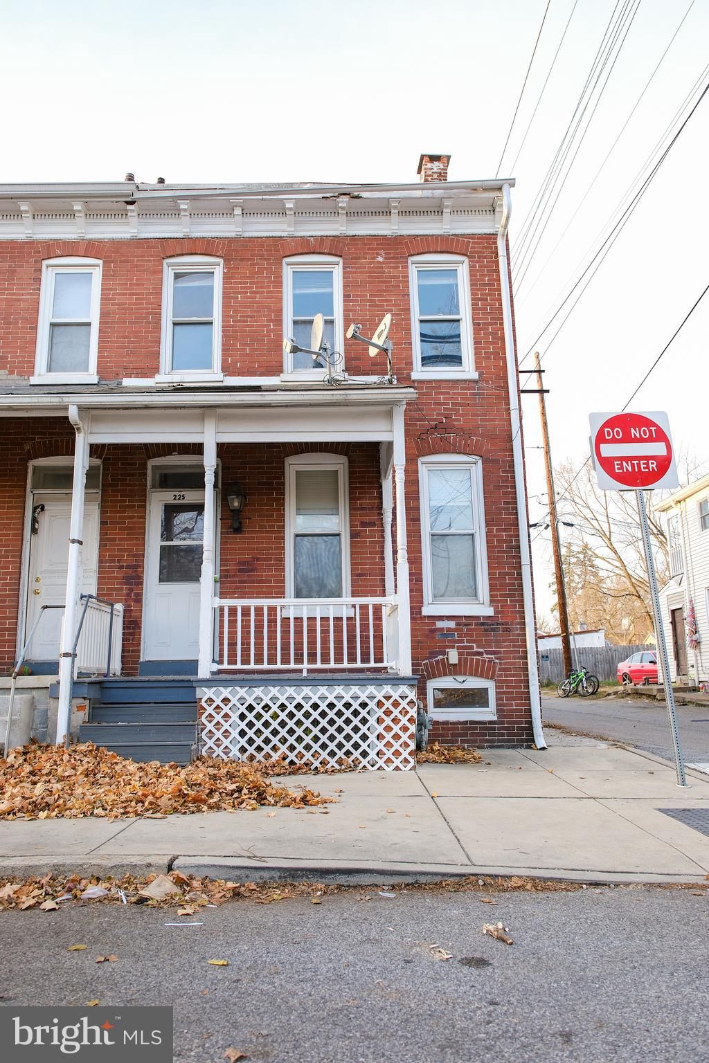 Photo of 225 W Front Street, YORK, PA 17404 (MLS # PAYK2091516)