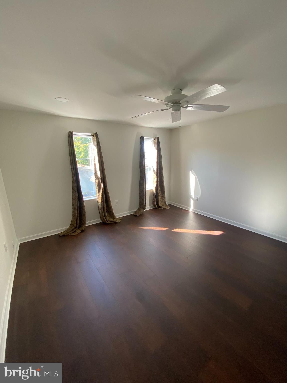 EDGEMERE - Residential Lease