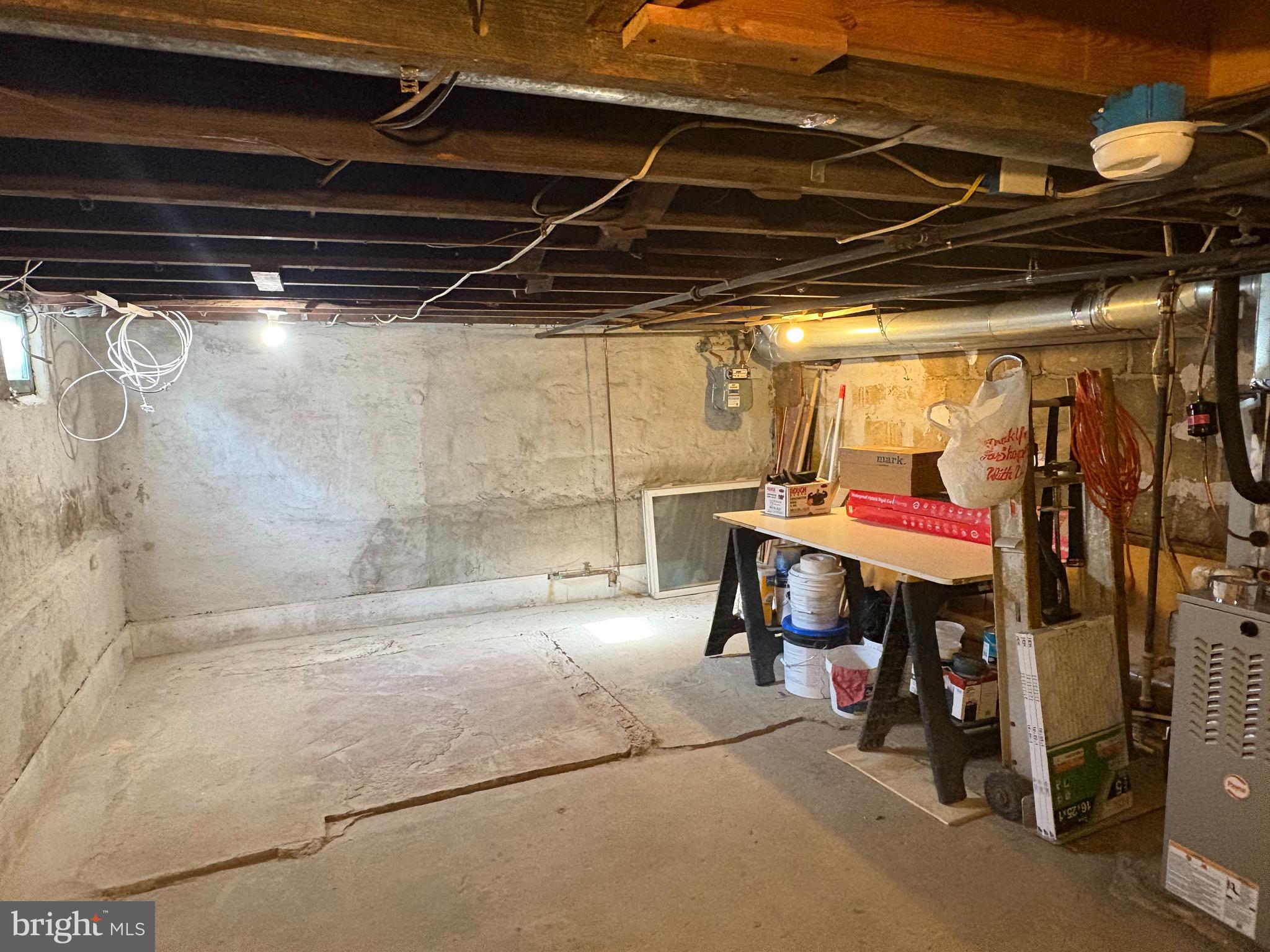 EDGEMERE - Residential Lease