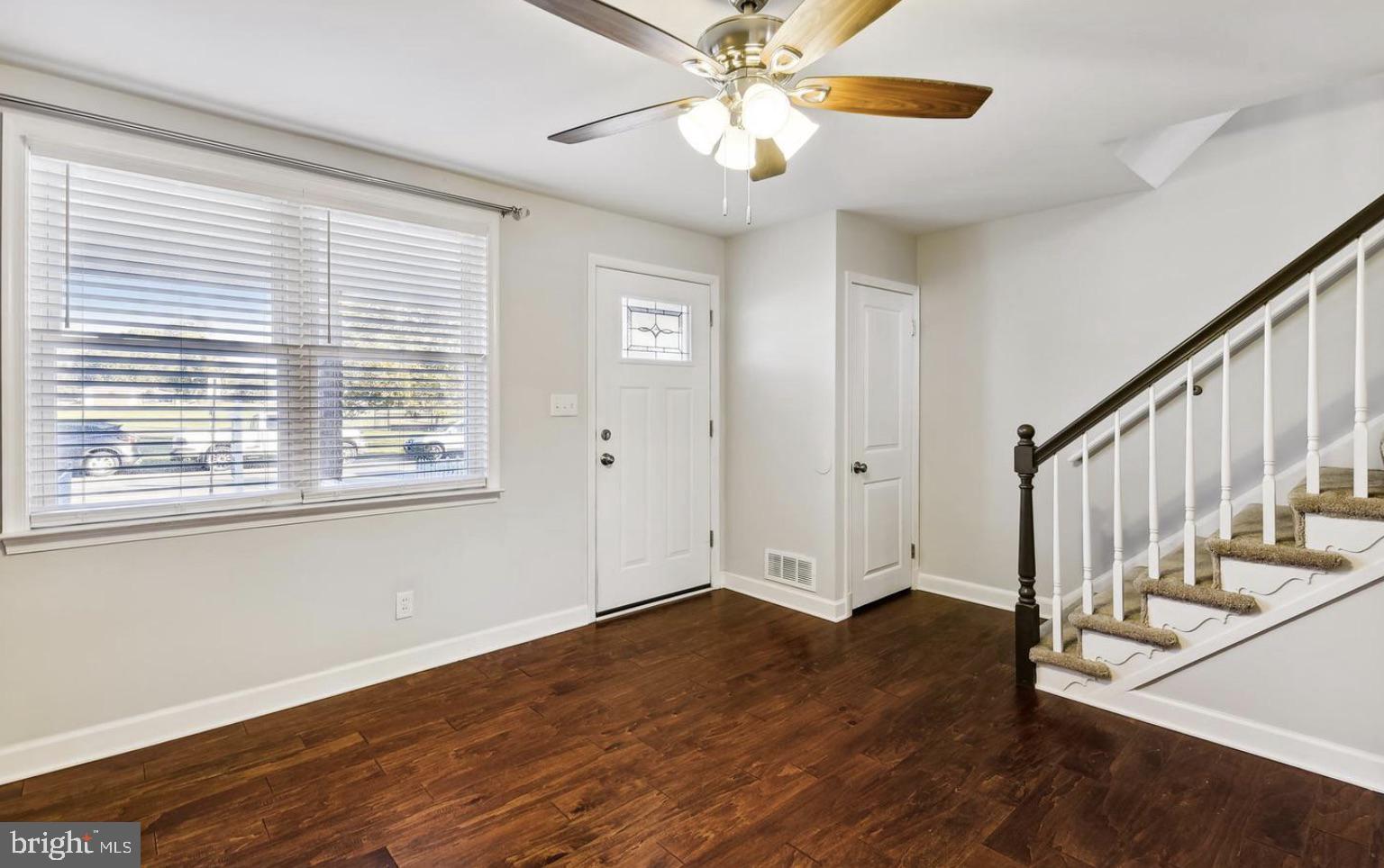423 OAKWOOD ROAD