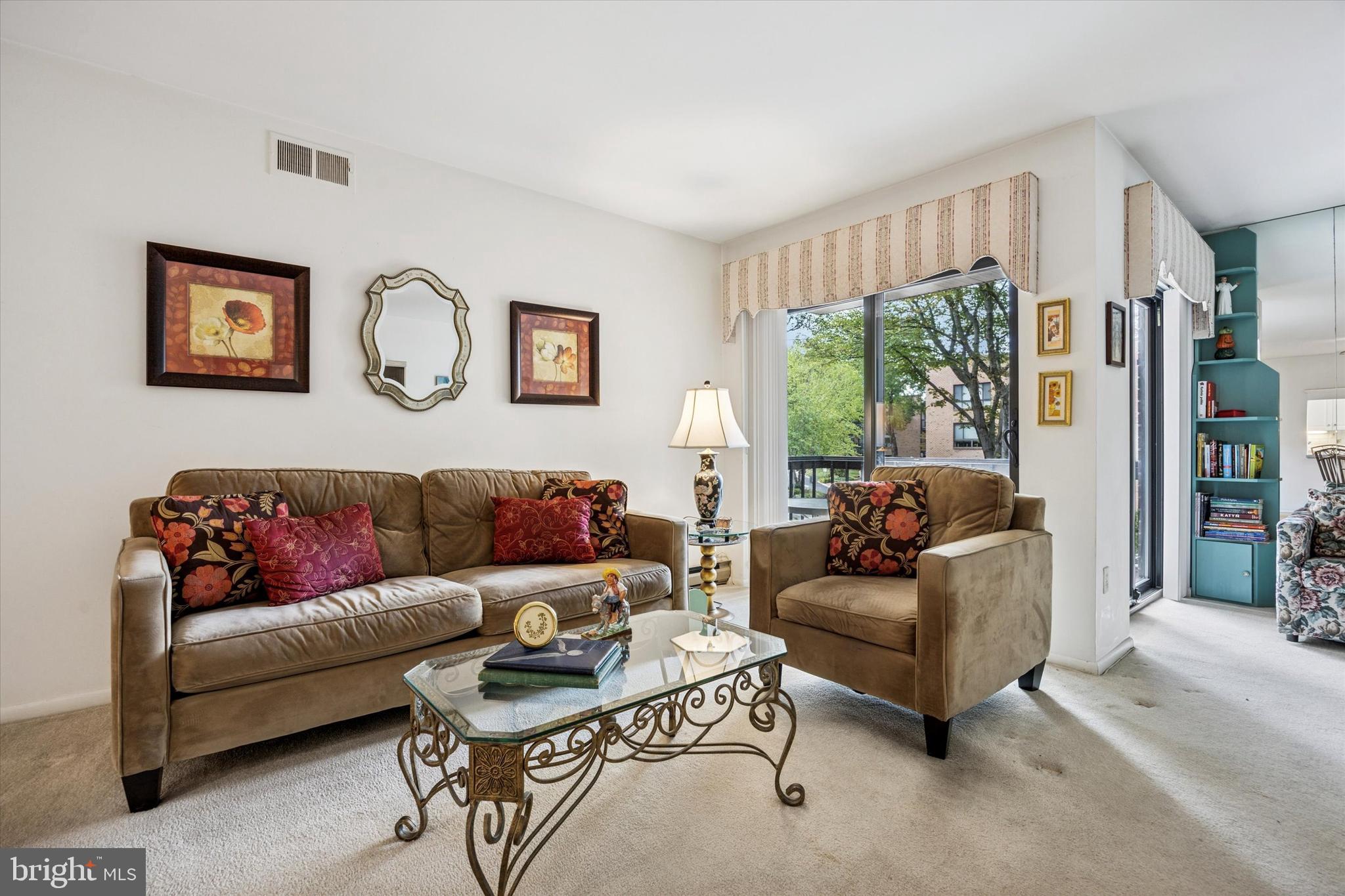 HILL HOUSE - Residential