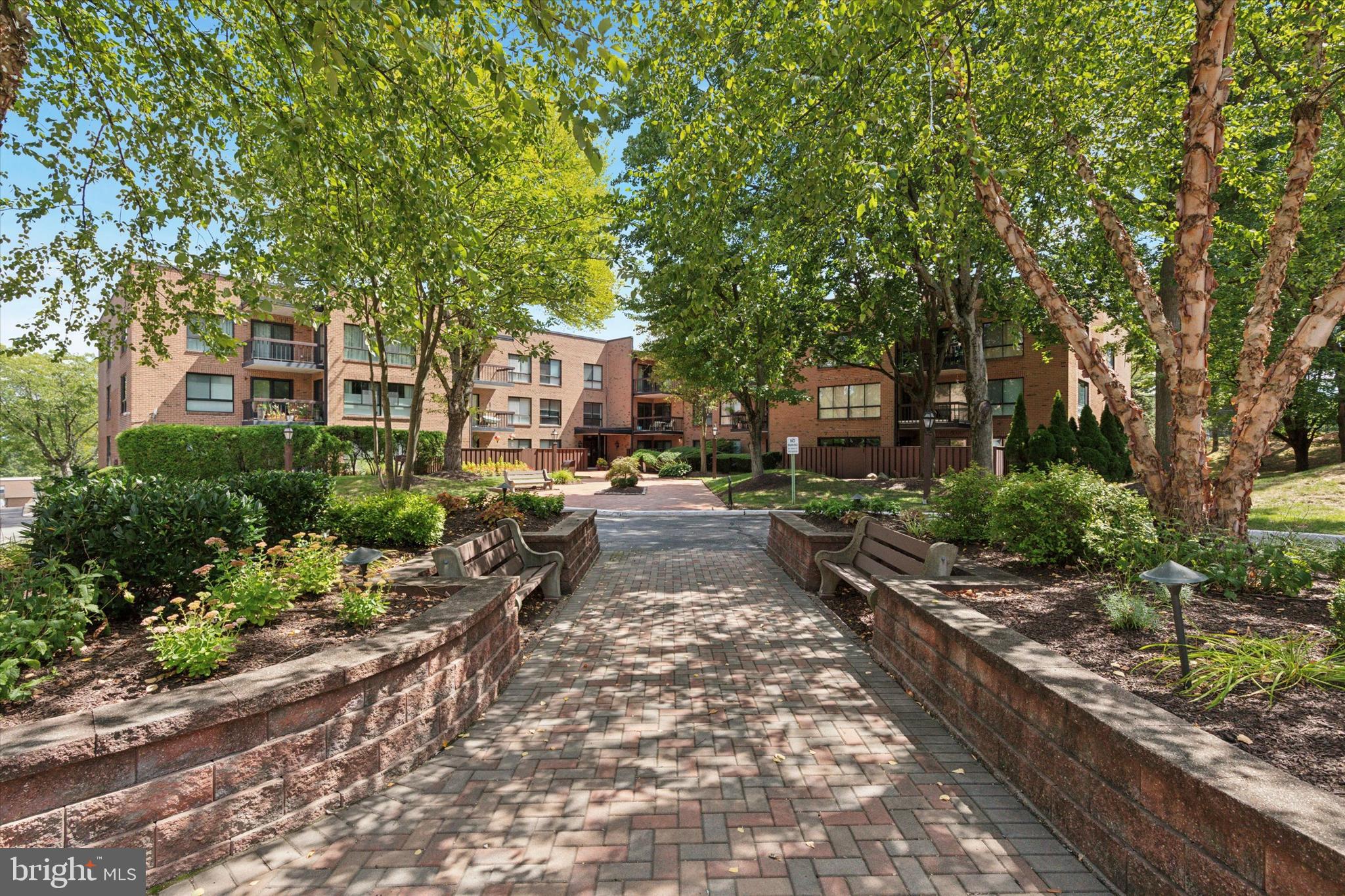 HILL HOUSE - Residential