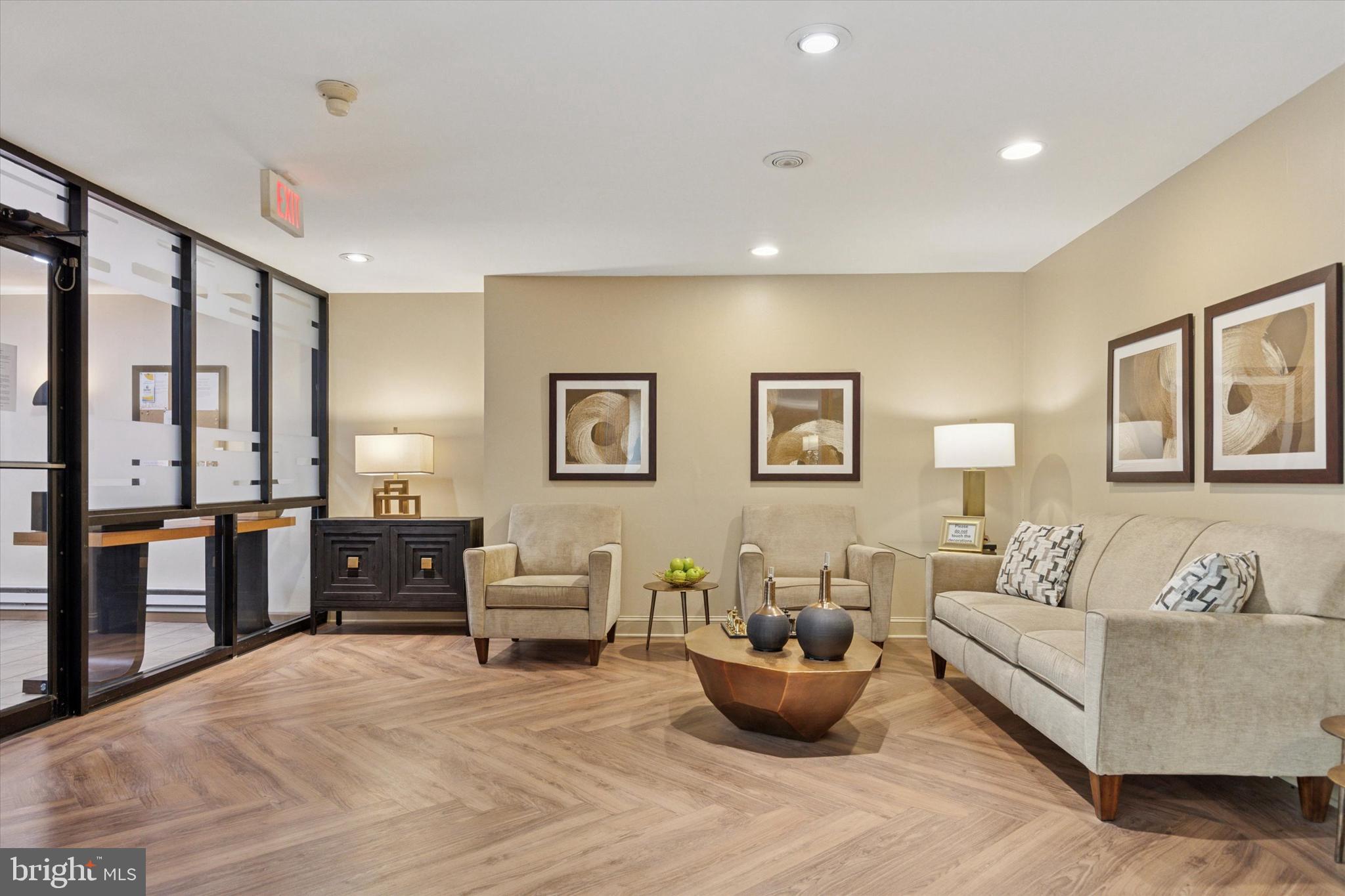 HILL HOUSE - Residential