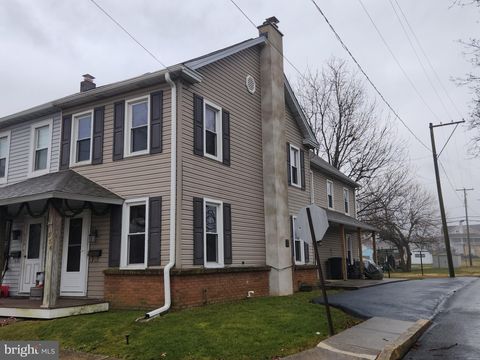 536 ESSEX STREET MARIETTA PA 17547