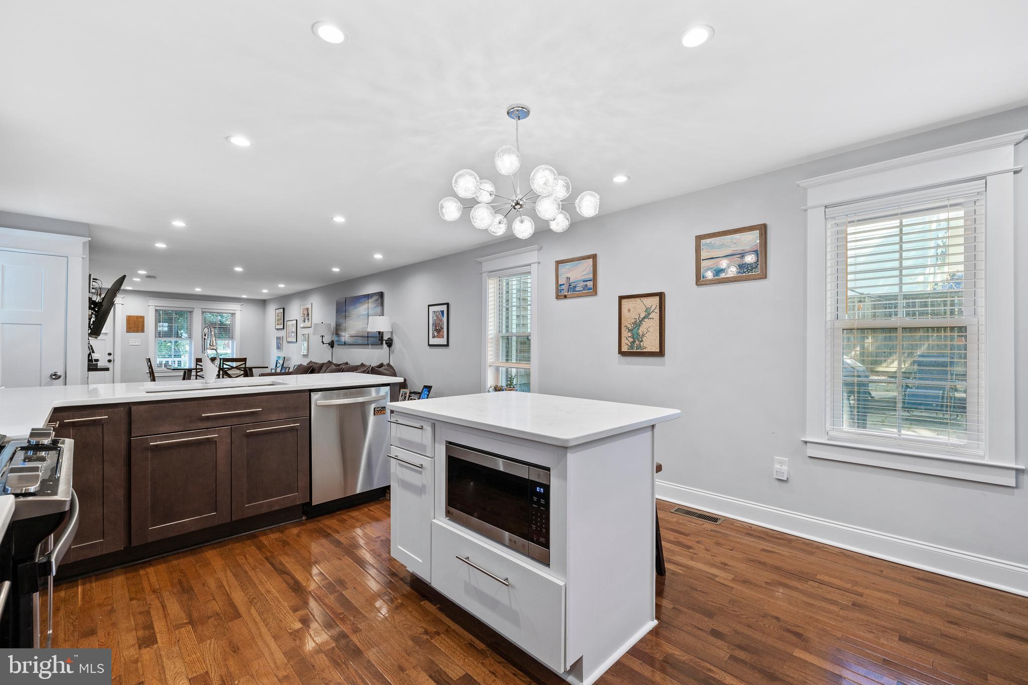 ROLAND PARK - Residential