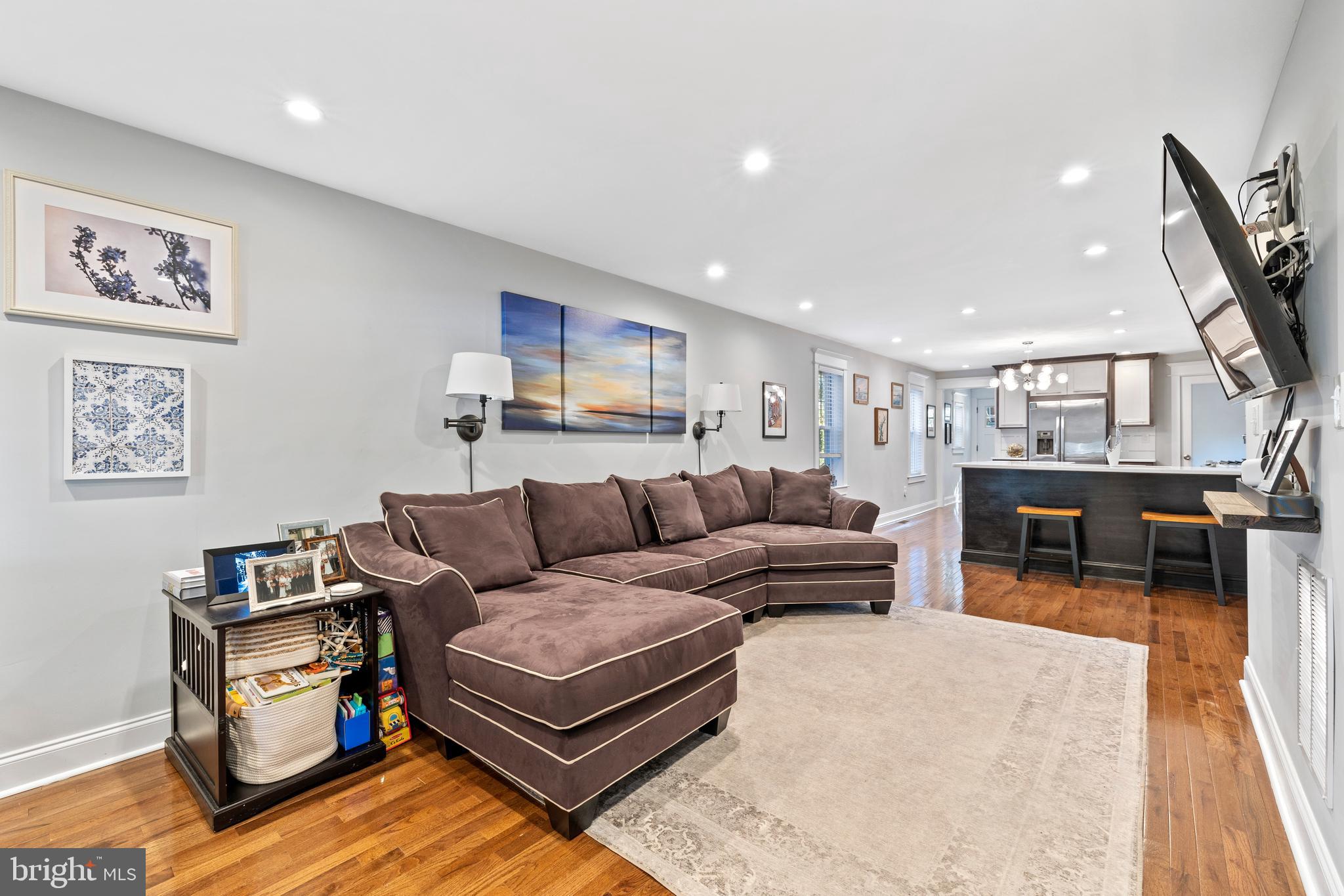 ROLAND PARK - Residential