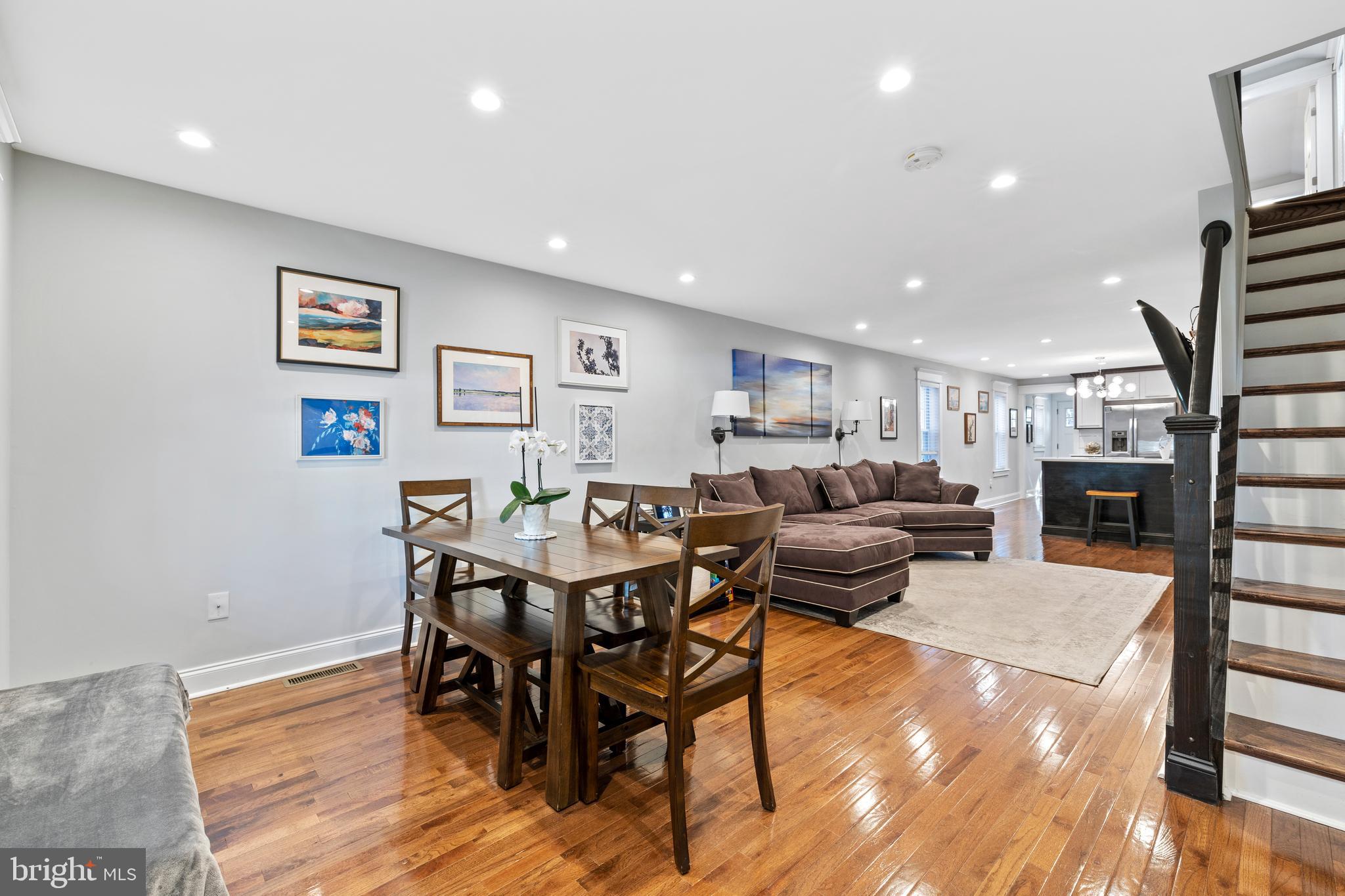 ROLAND PARK - Residential