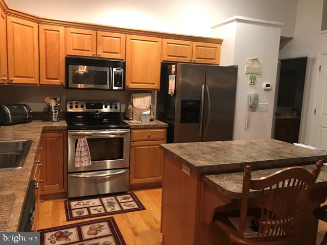 SHERWOOD ACRES - Residential