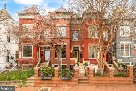 MLS: DCDC2193416