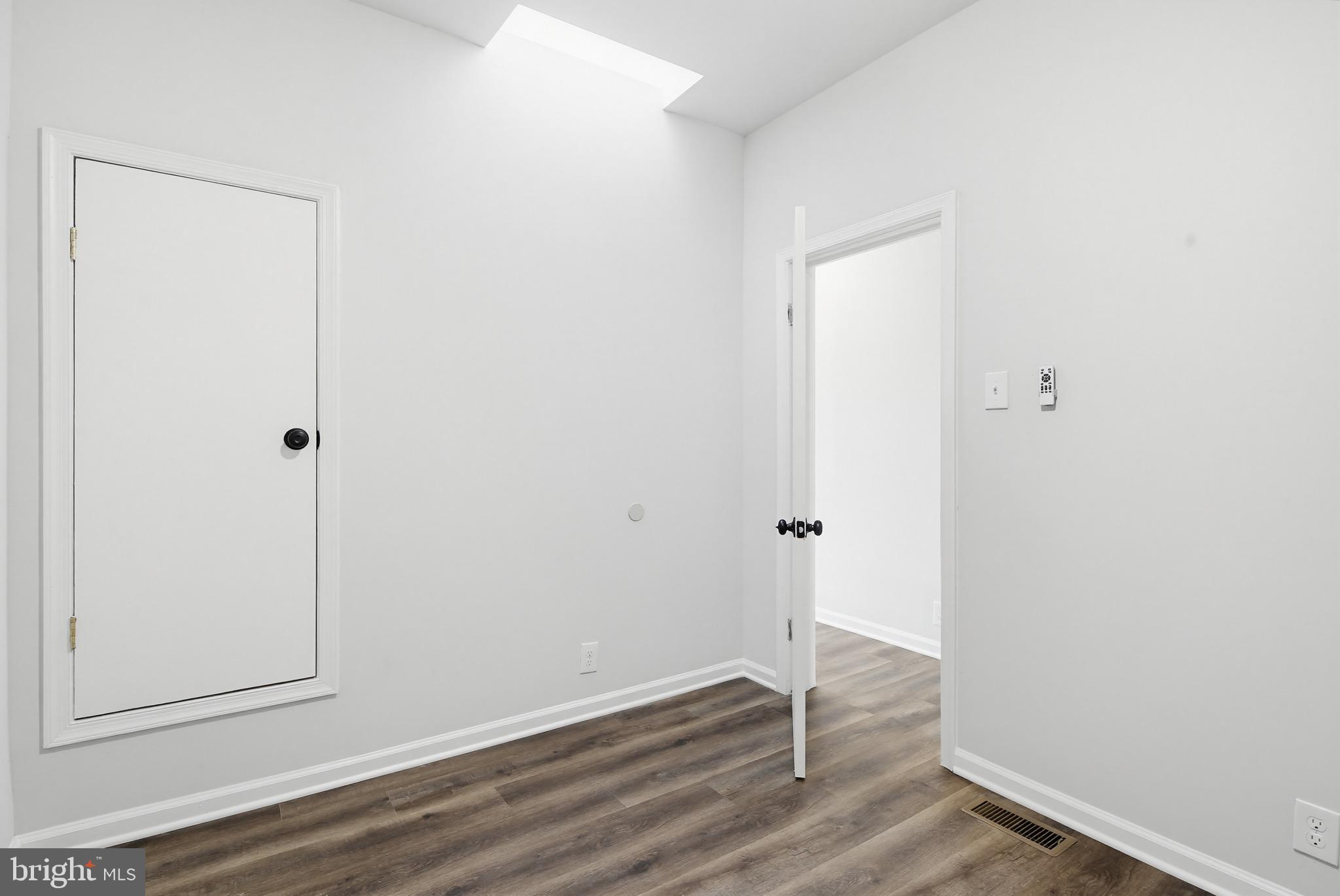 WASHINGTON VILLAGE - Residential