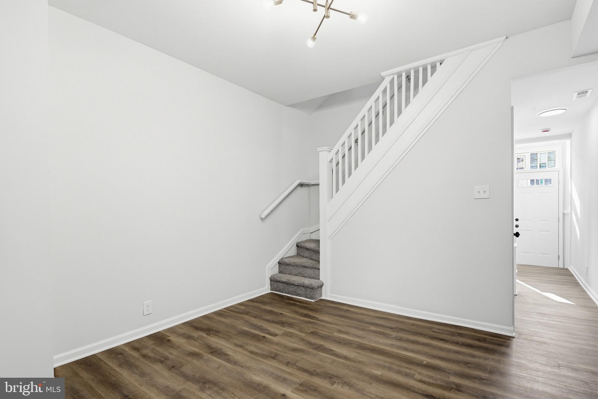 WASHINGTON VILLAGE - Residential