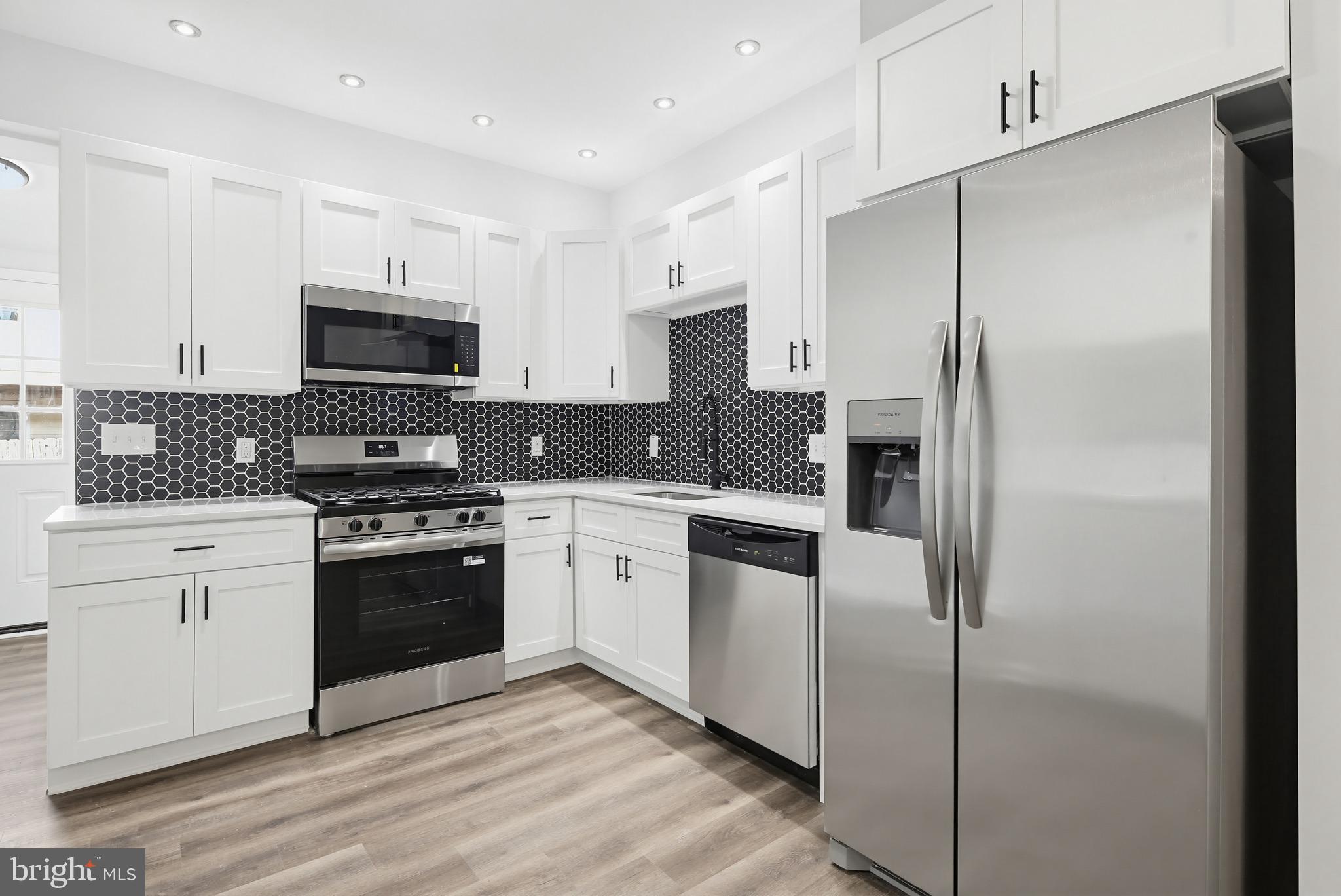 WASHINGTON VILLAGE - Residential