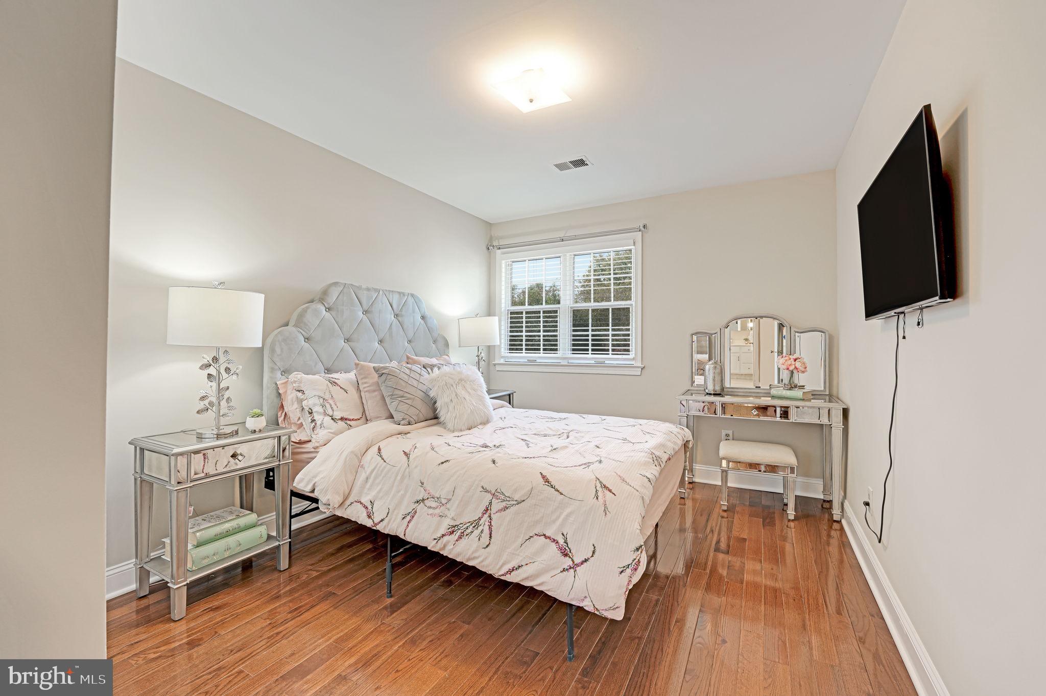 MONTOUR HEIGHTS - Residential