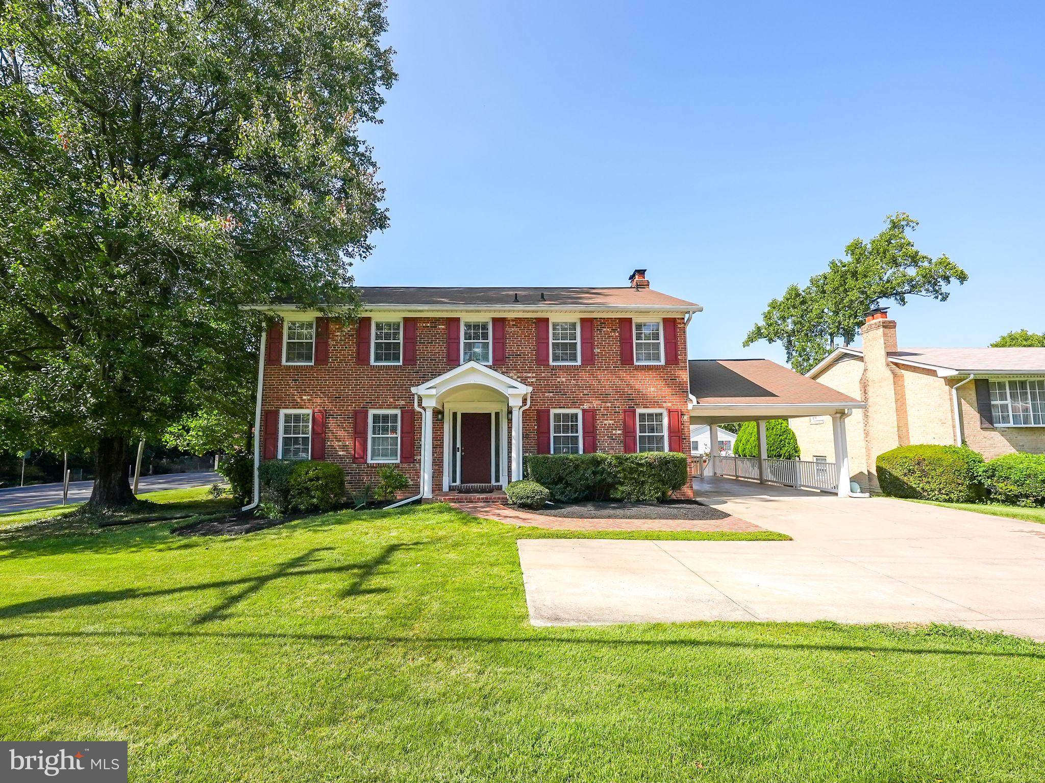 MONTOUR HEIGHTS - Residential