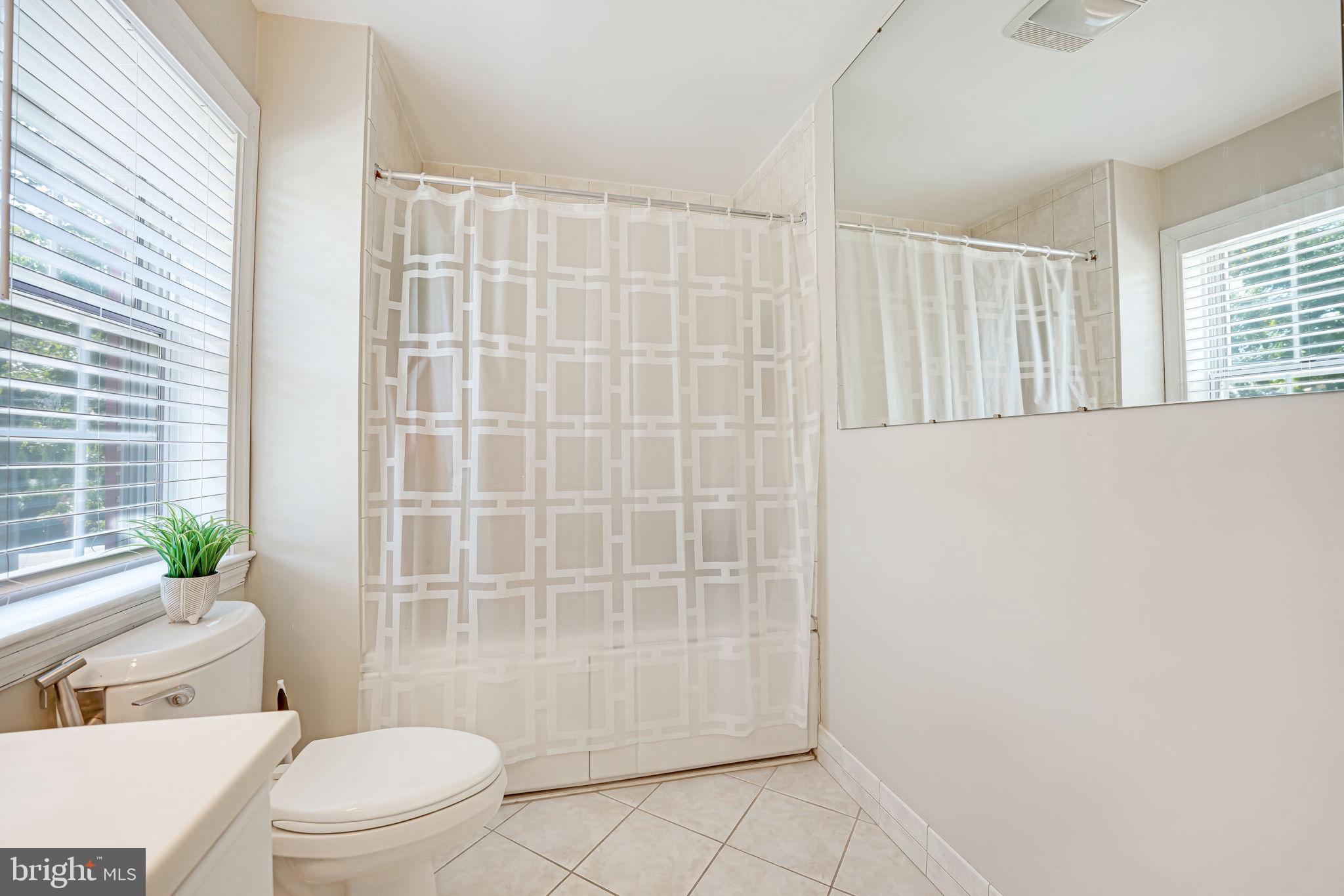 MONTOUR HEIGHTS - Residential