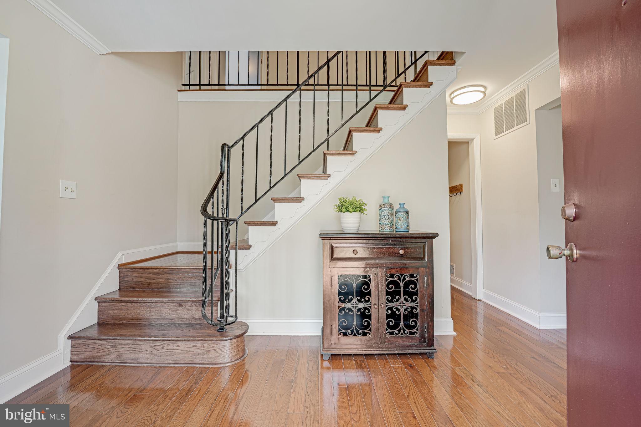 MONTOUR HEIGHTS - Residential