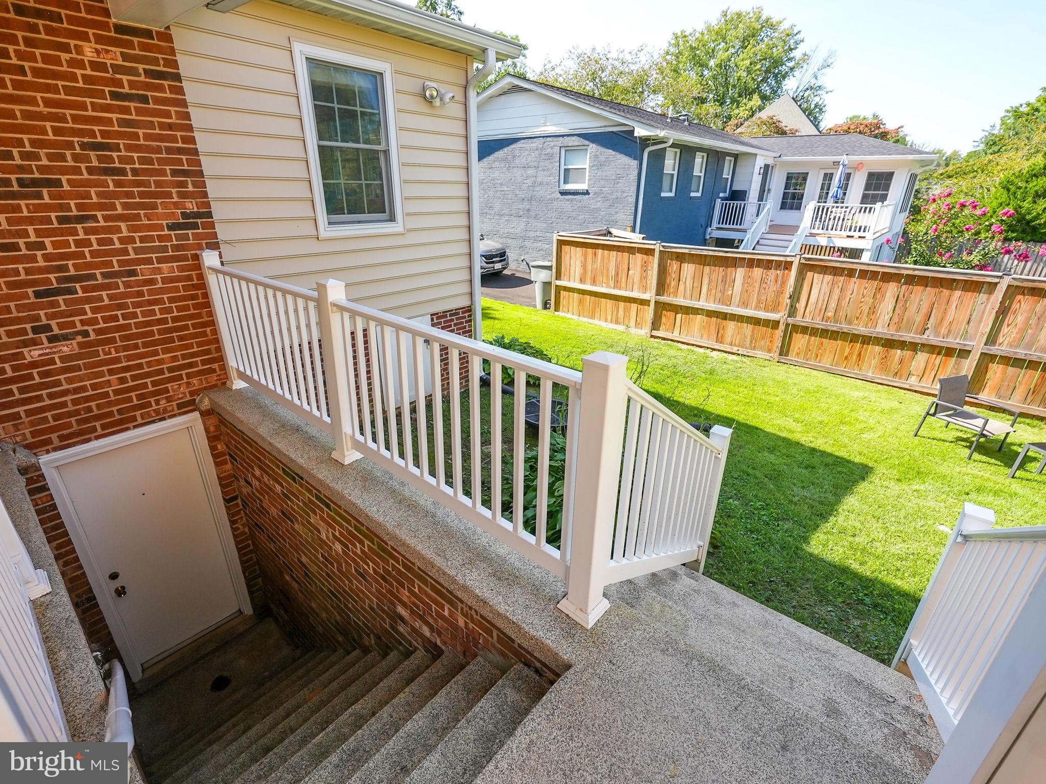 MONTOUR HEIGHTS - Residential