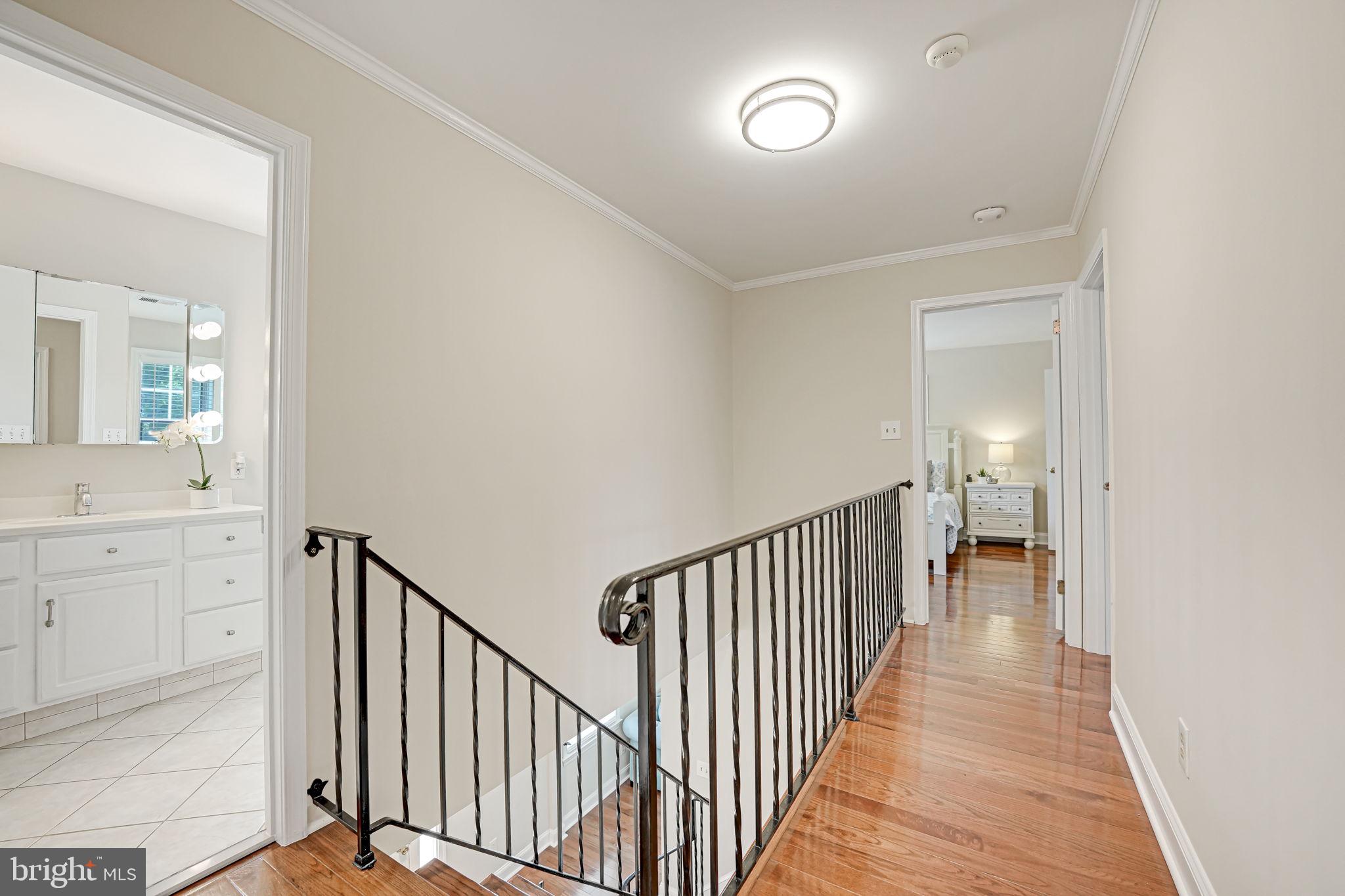 MONTOUR HEIGHTS - Residential