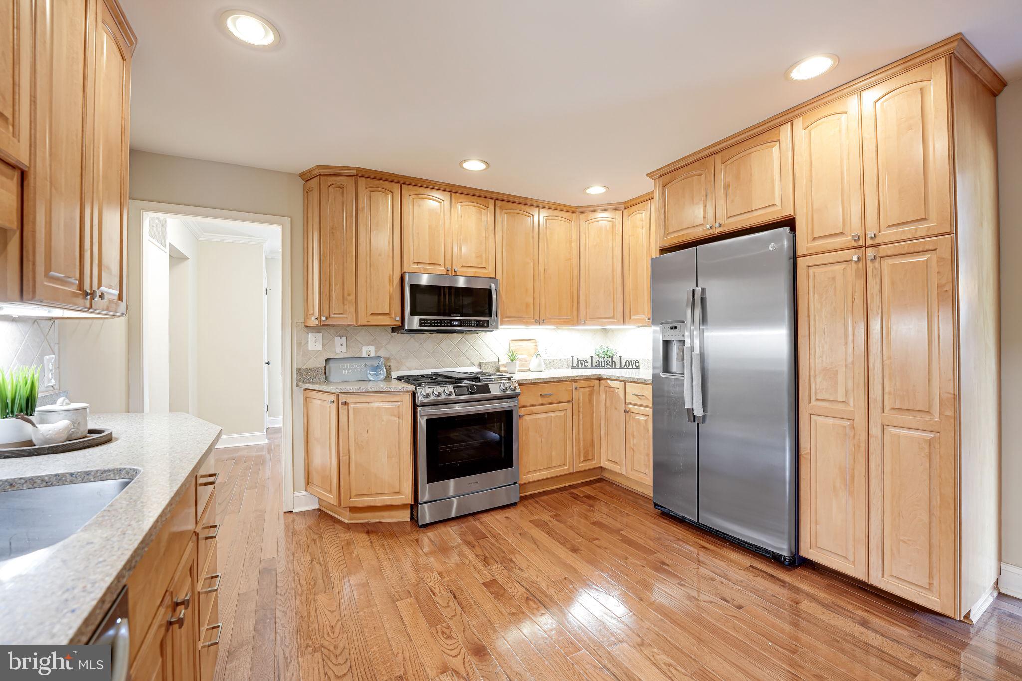 MONTOUR HEIGHTS - Residential