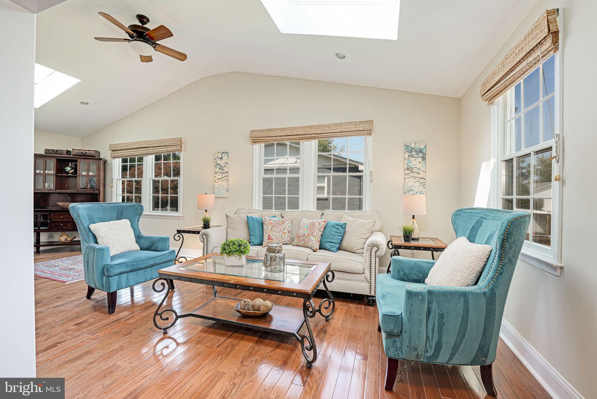 MONTOUR HEIGHTS - Residential