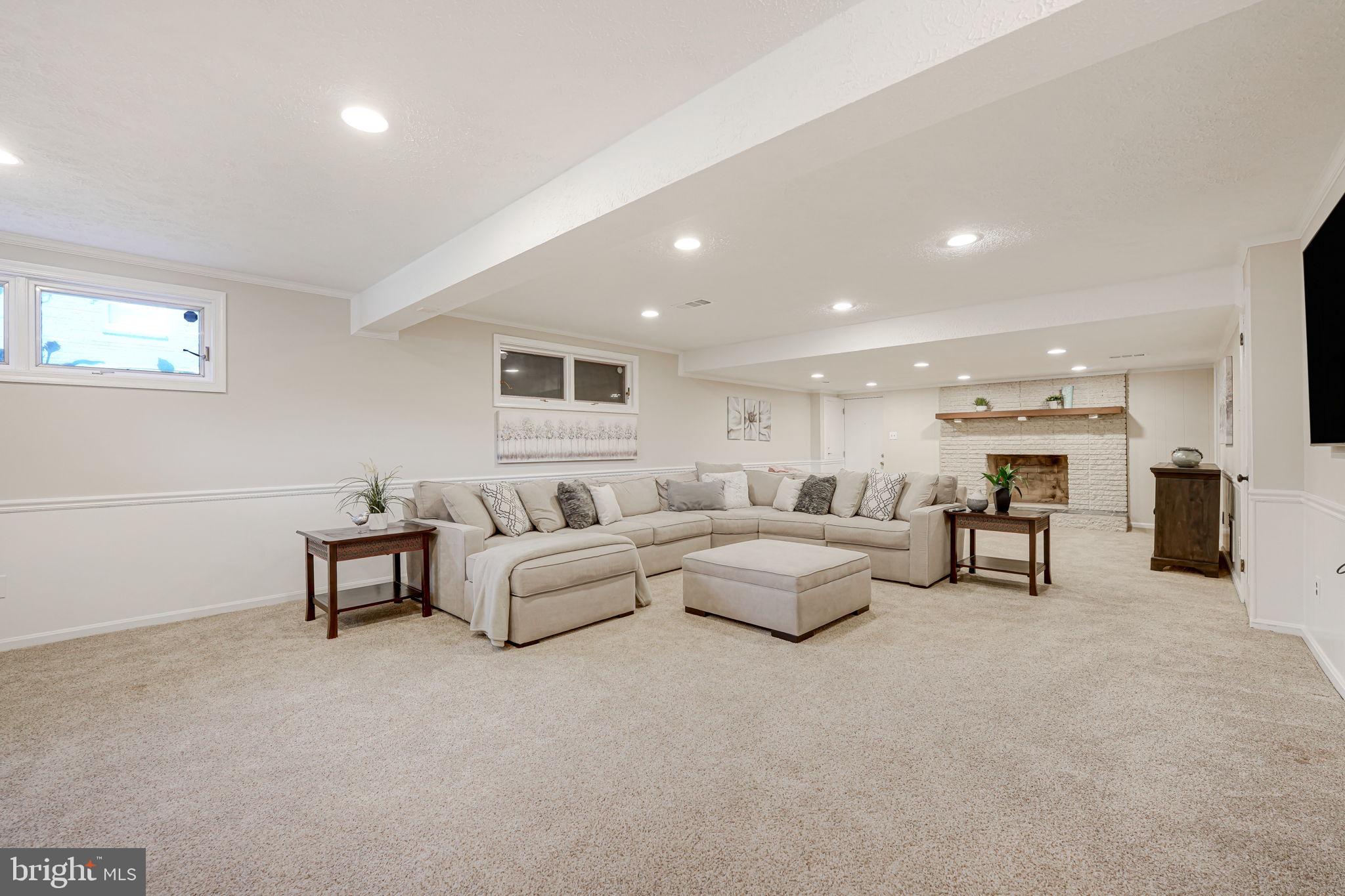 MONTOUR HEIGHTS - Residential