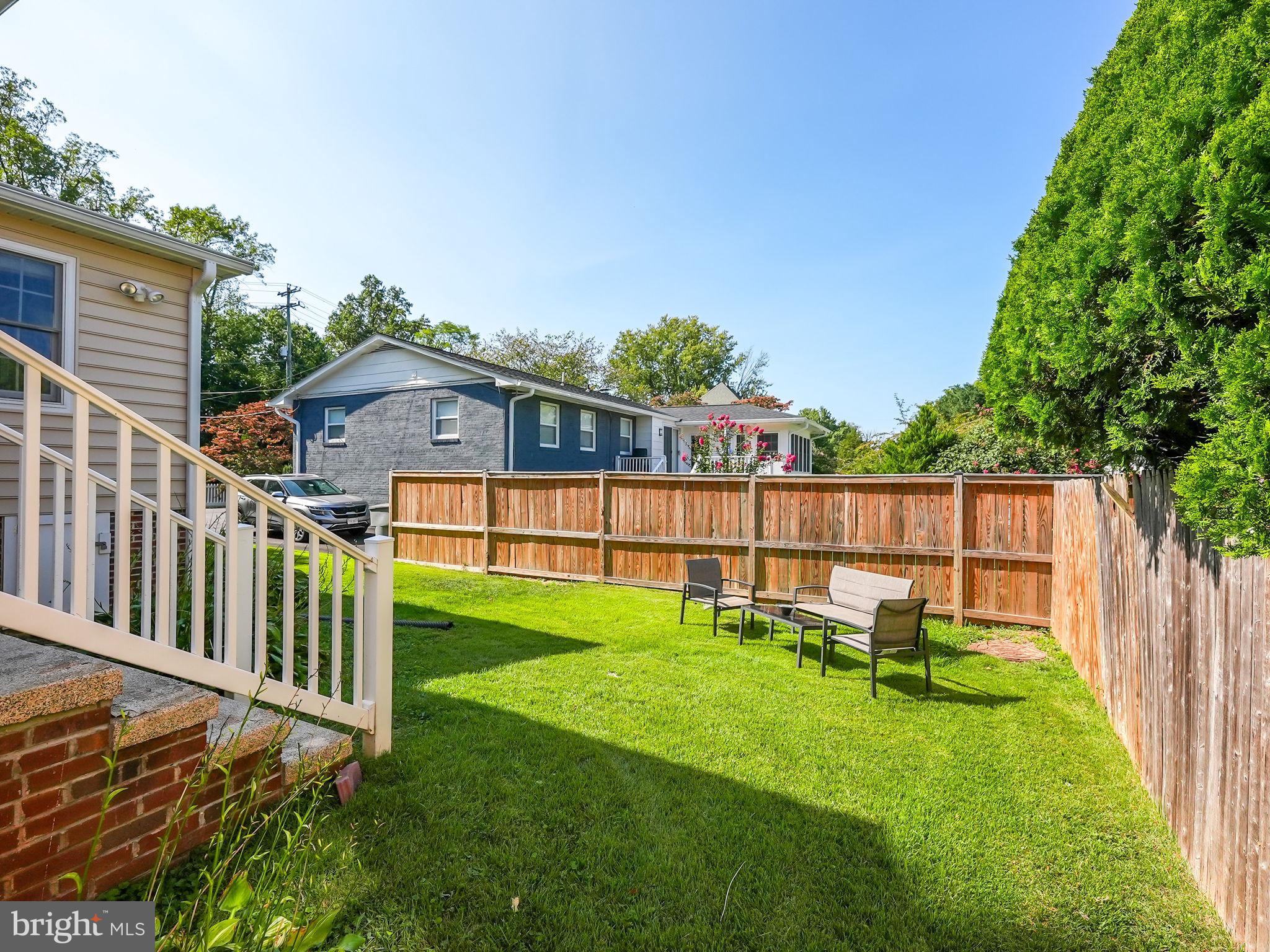 MONTOUR HEIGHTS - Residential