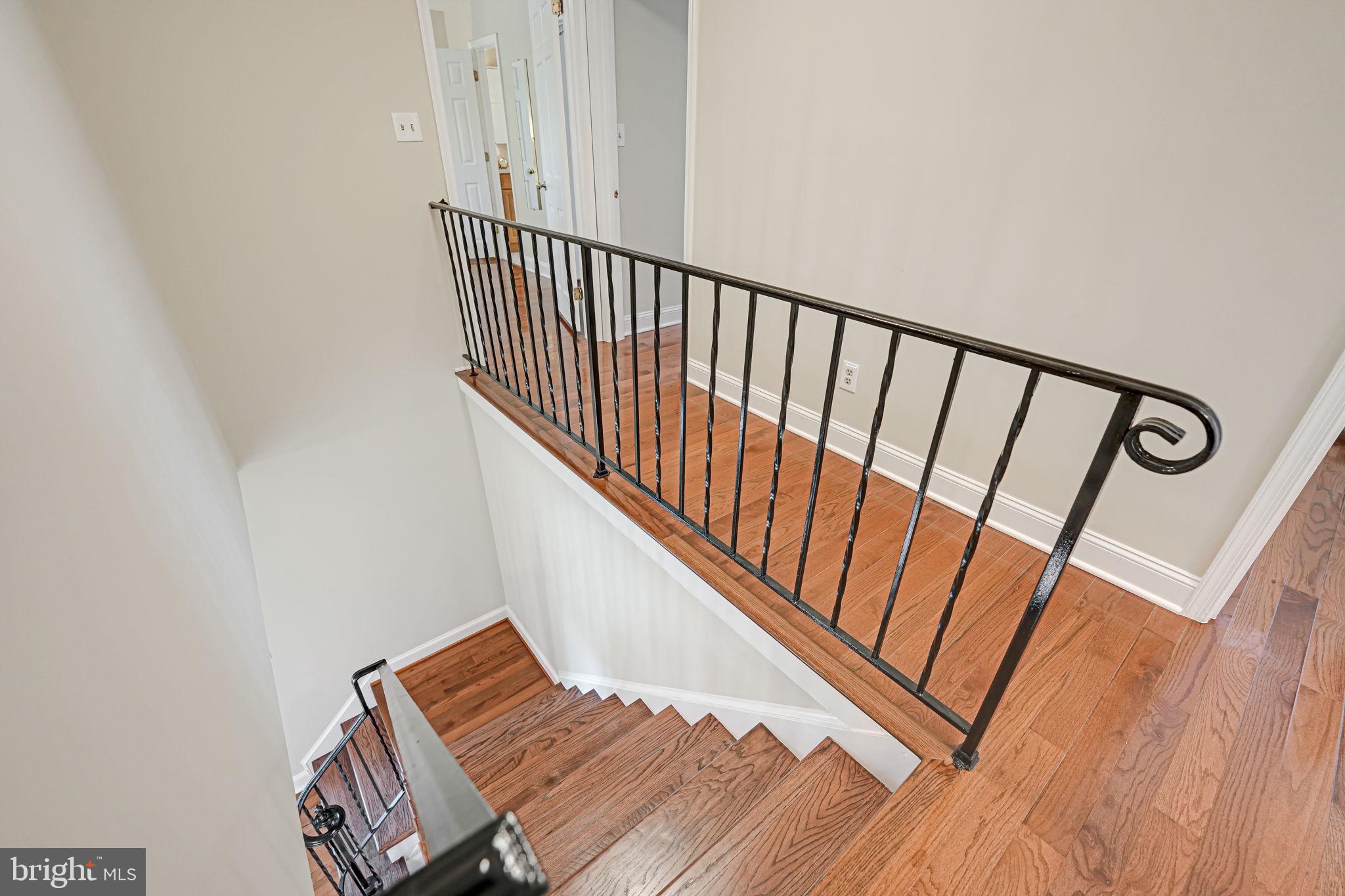 MONTOUR HEIGHTS - Residential