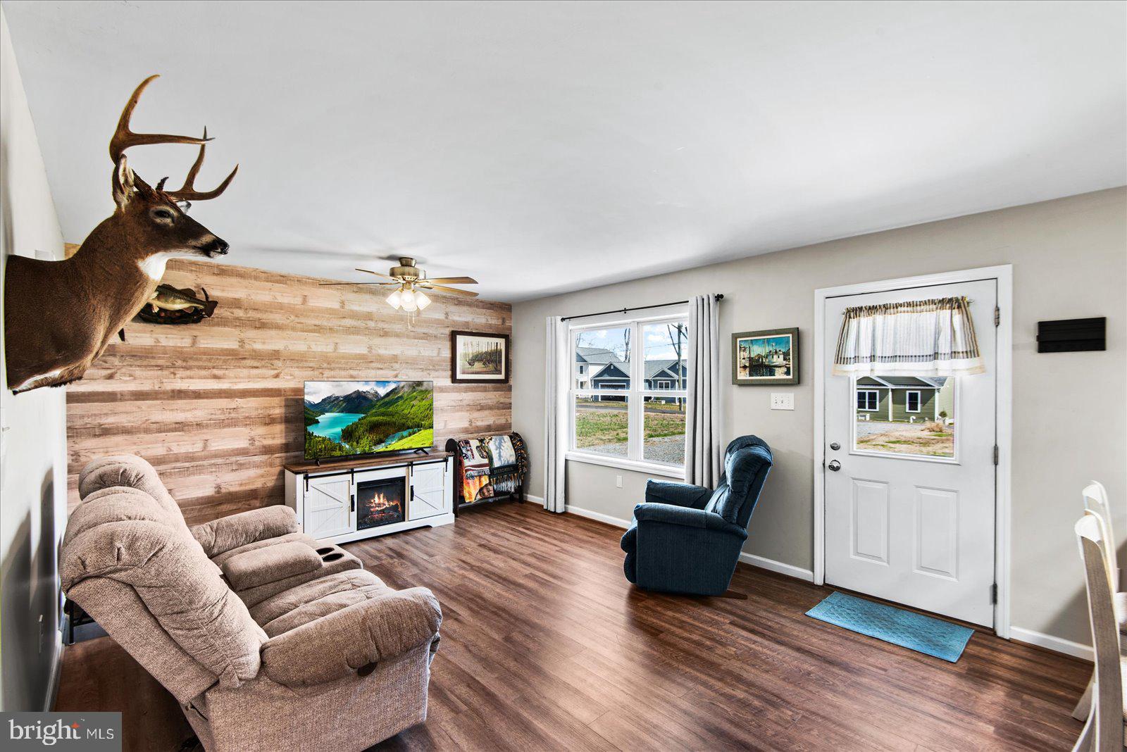 WESTMORELAND SHORES - Residential