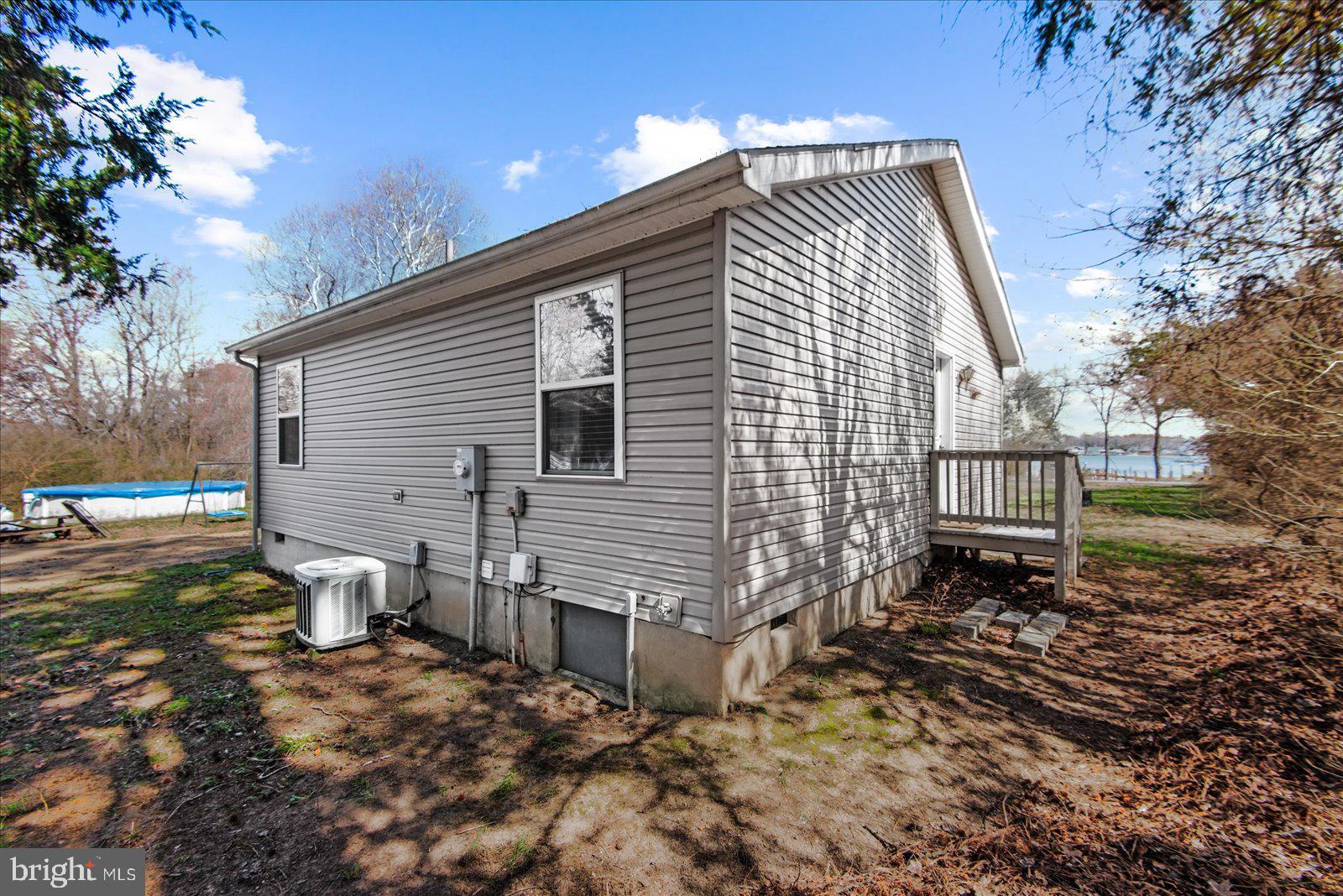 WESTMORELAND SHORES - Residential