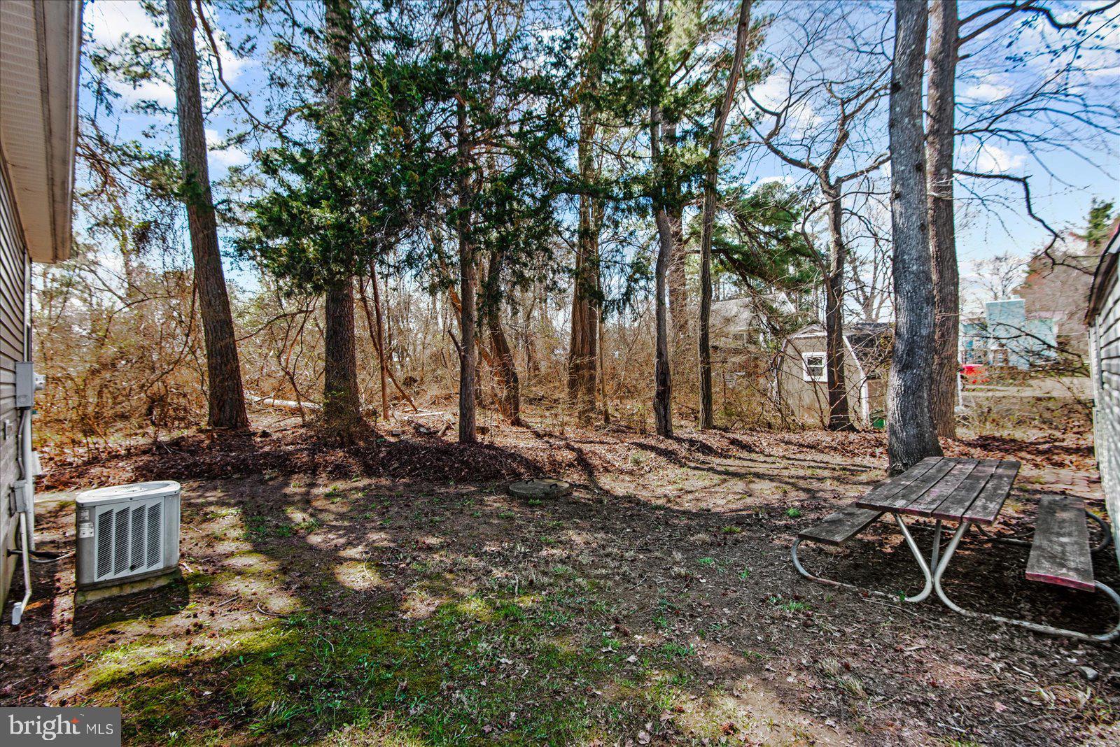 WESTMORELAND SHORES - Residential