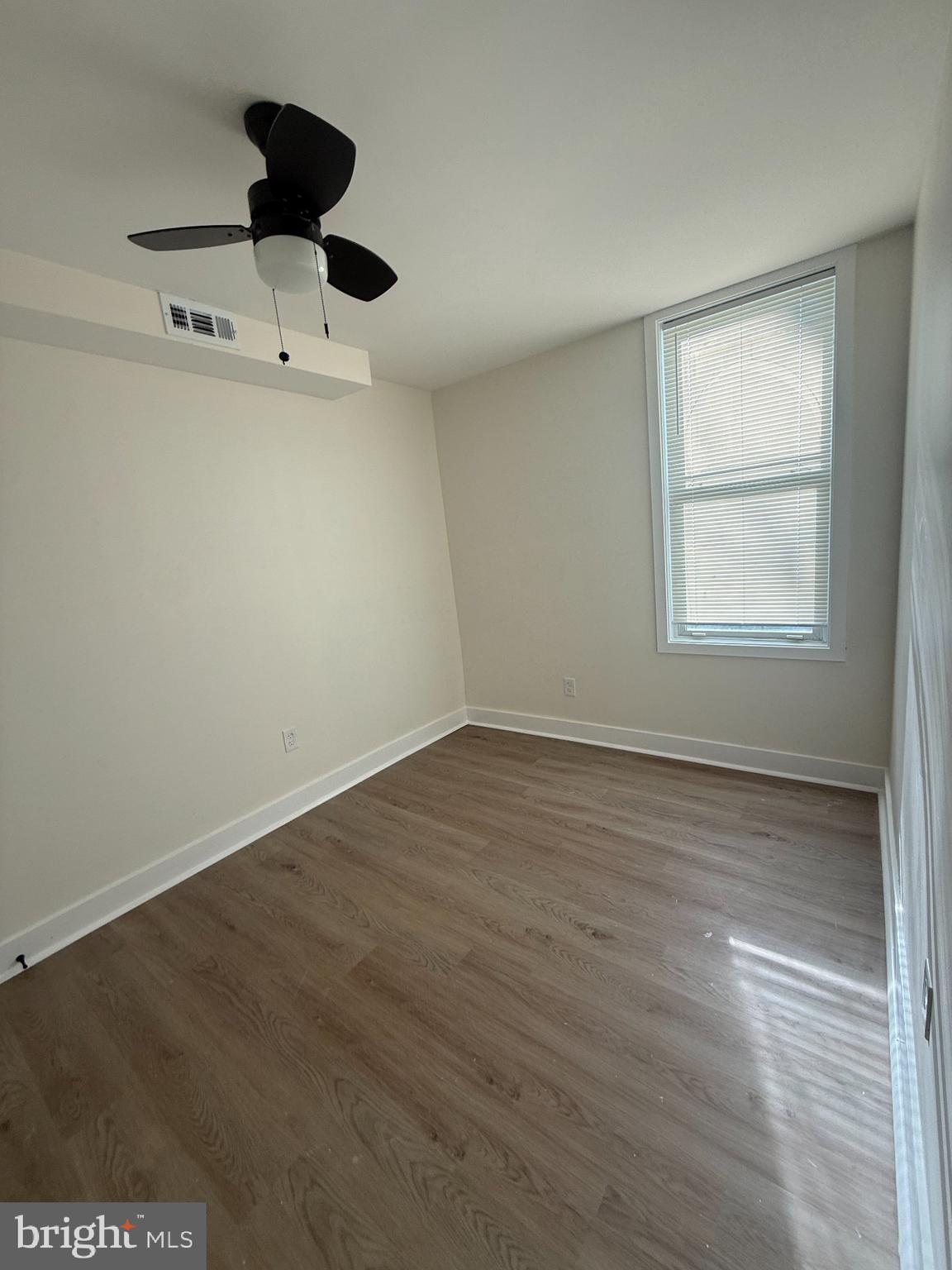 WINSTON GOVANS - Residential