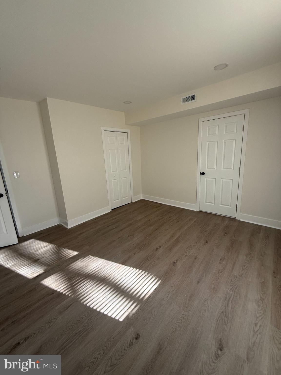 WINSTON GOVANS - Residential