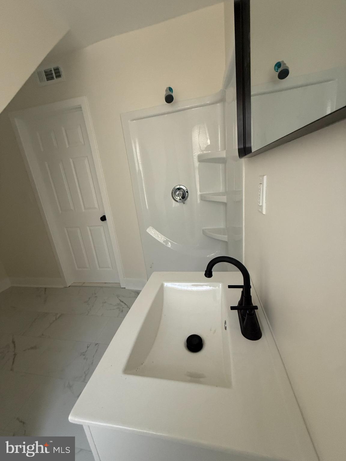 WINSTON GOVANS - Residential