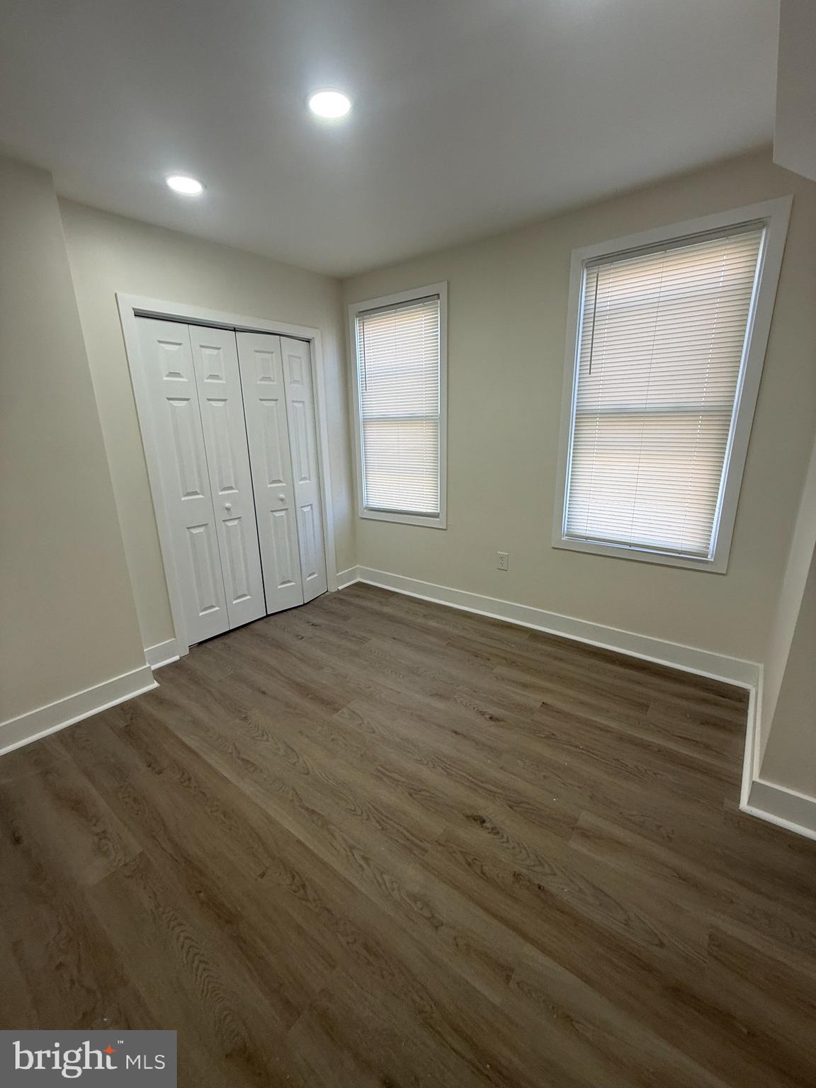 WINSTON GOVANS - Residential