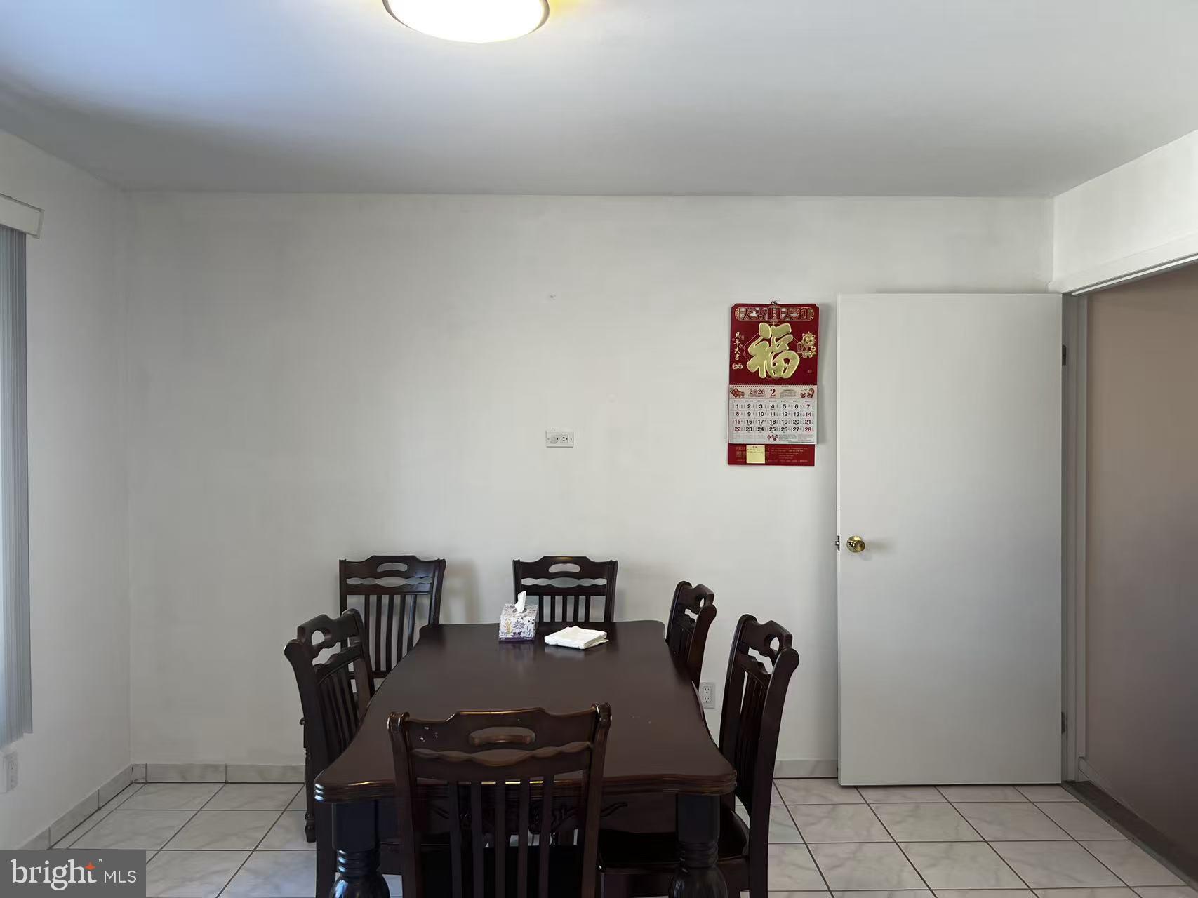 VILLAGE SHIRES - Residential