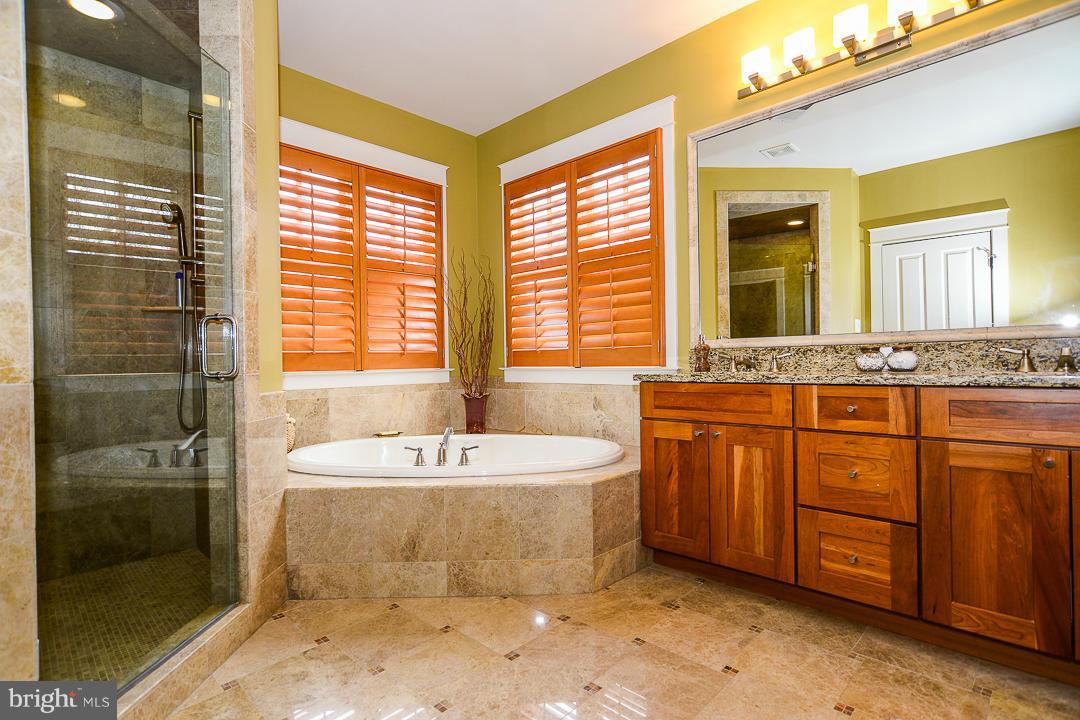 LACEY FOREST - Residential