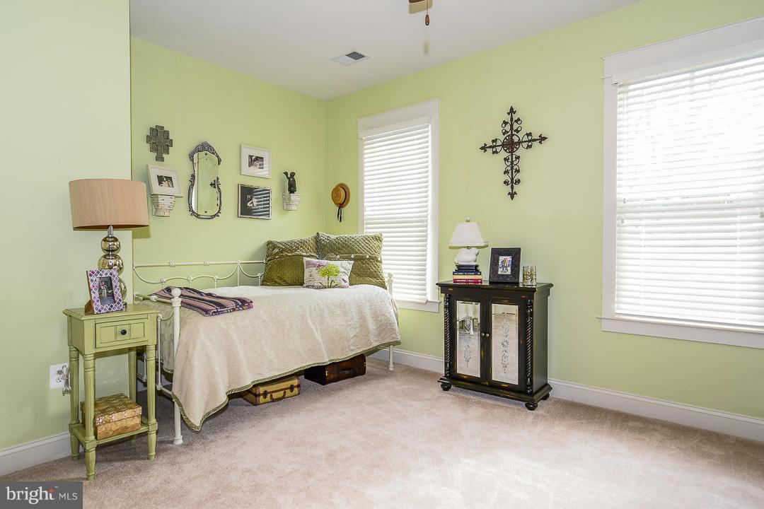 LACEY FOREST - Residential