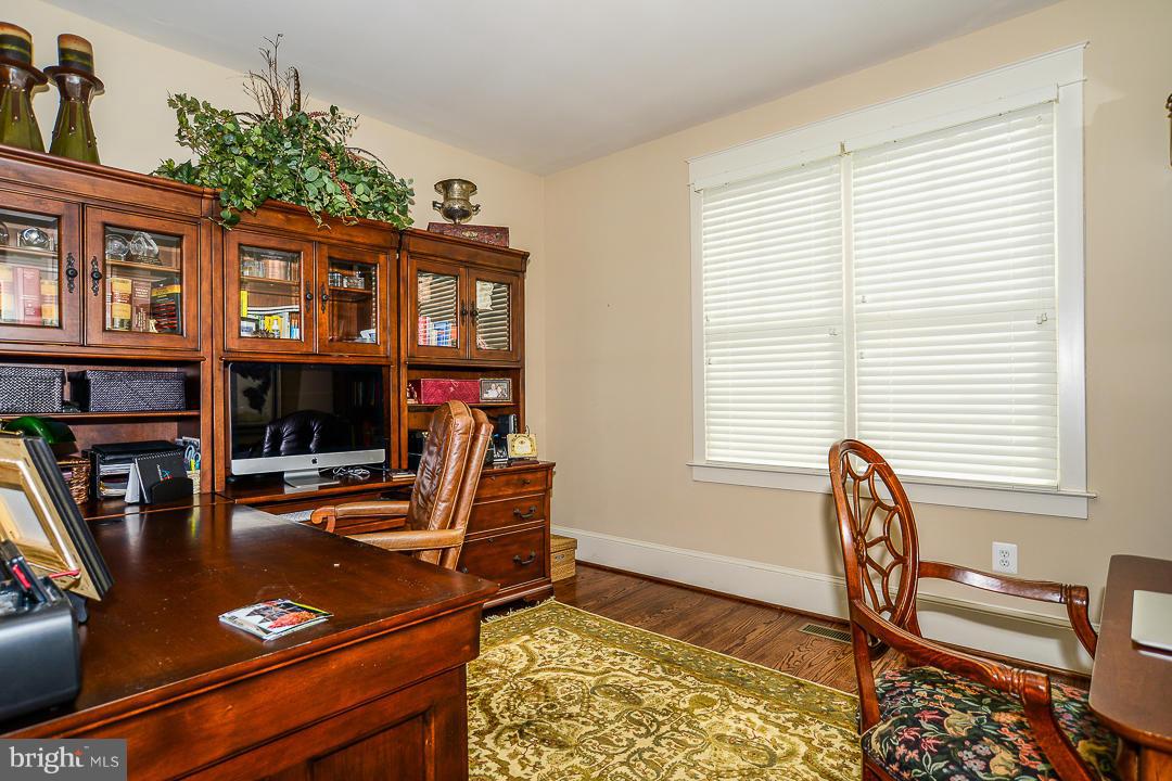 LACEY FOREST - Residential