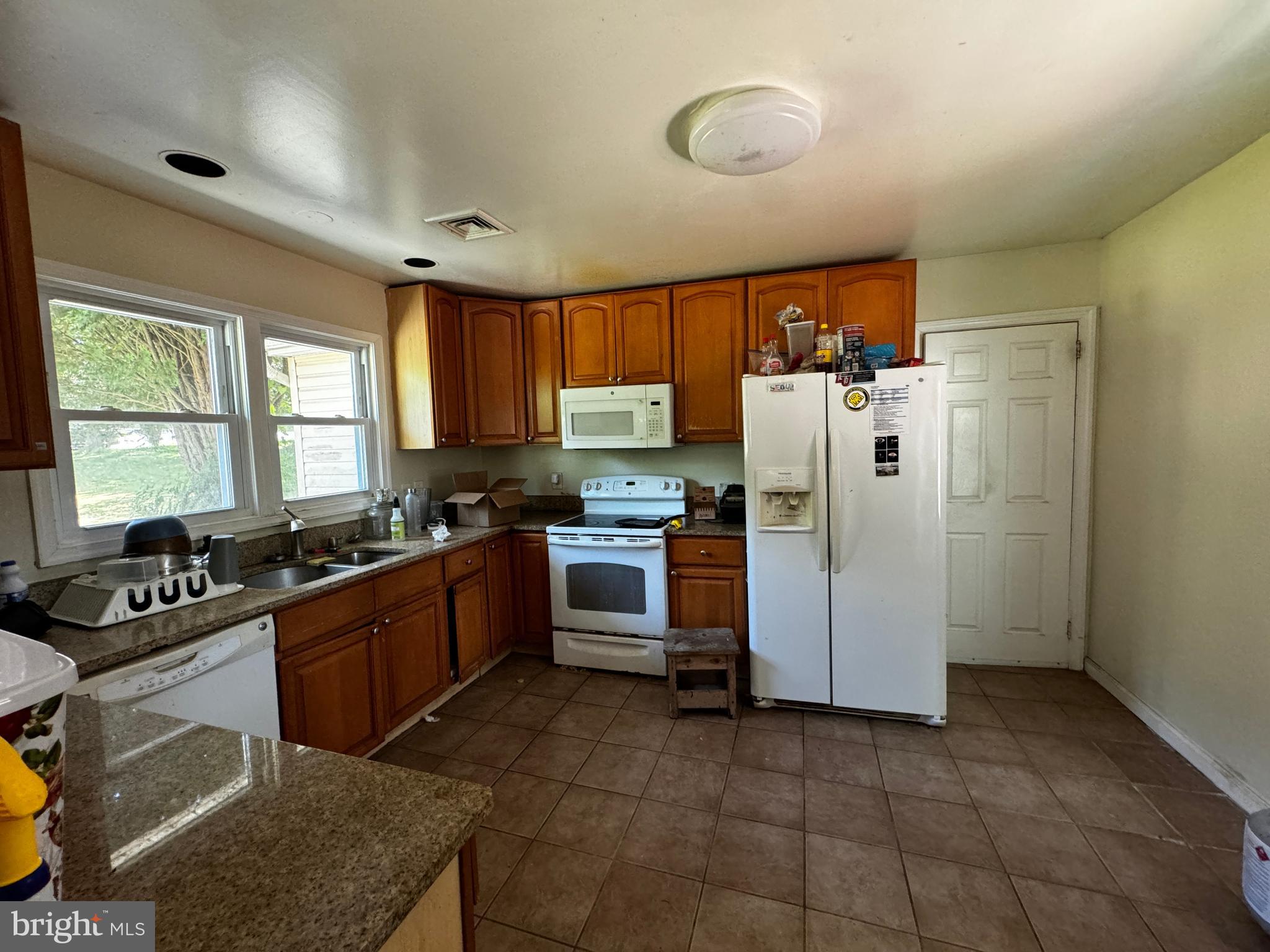 OLD SALEM VILLAGE - Residential