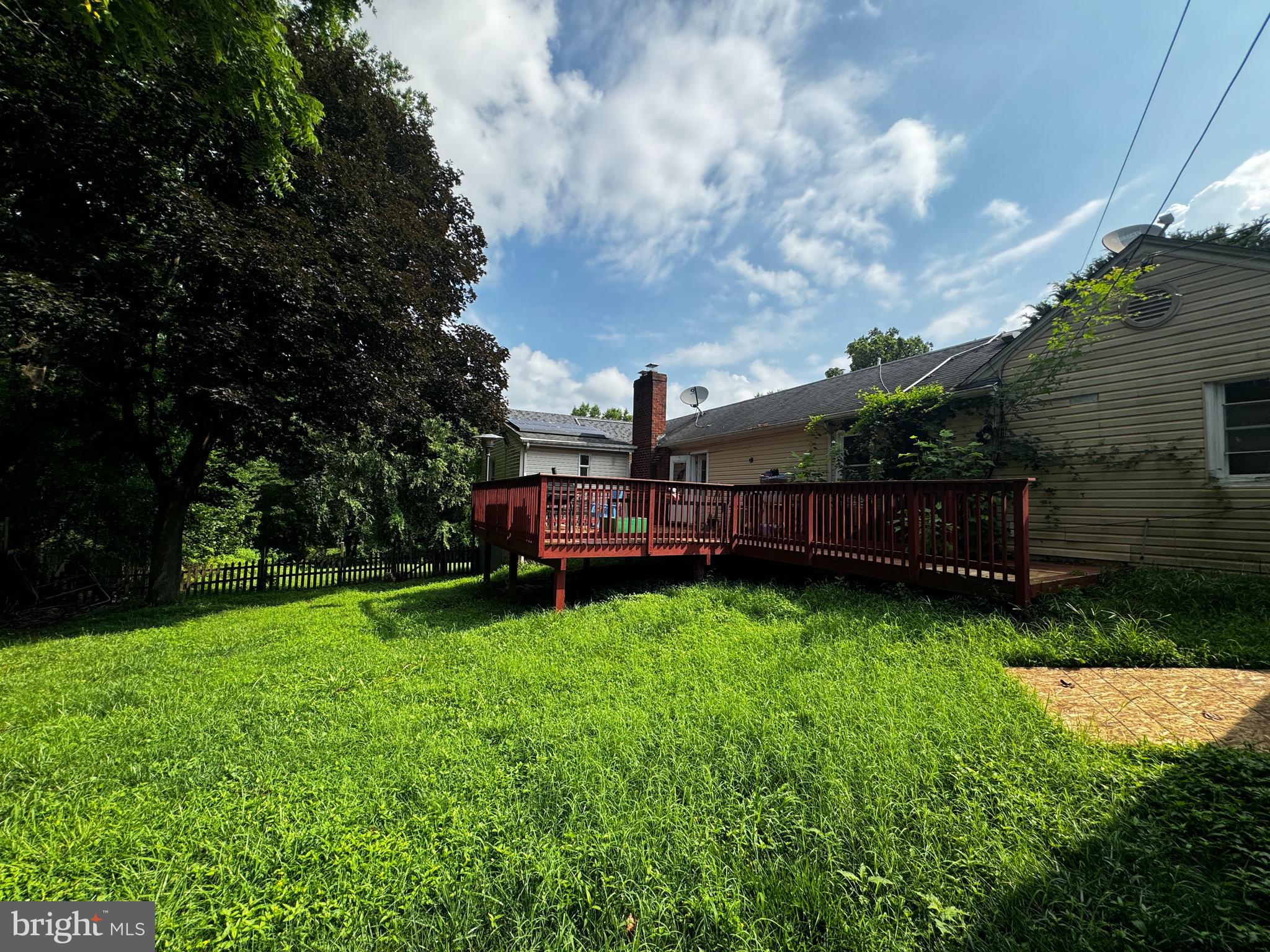 OLD SALEM VILLAGE - Residential