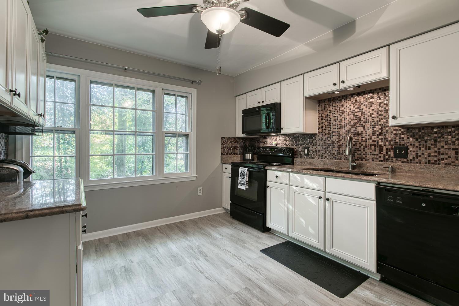 RIVERVIEW OVERLOOK - Residential