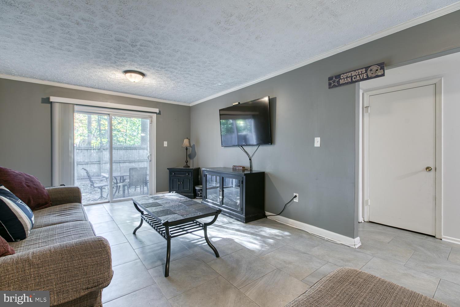 RIVERVIEW OVERLOOK - Residential