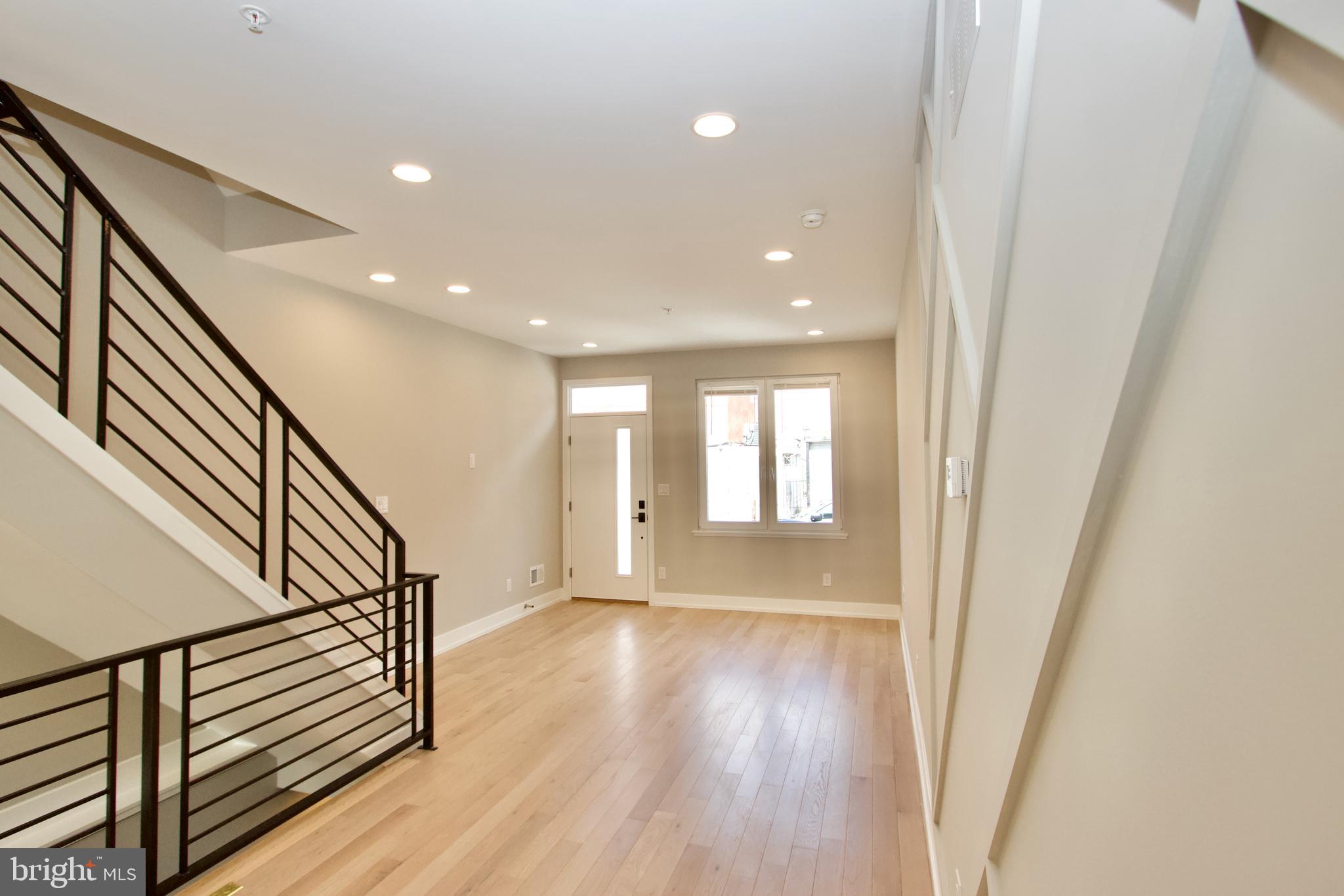 2417 N HANCOCK STREET