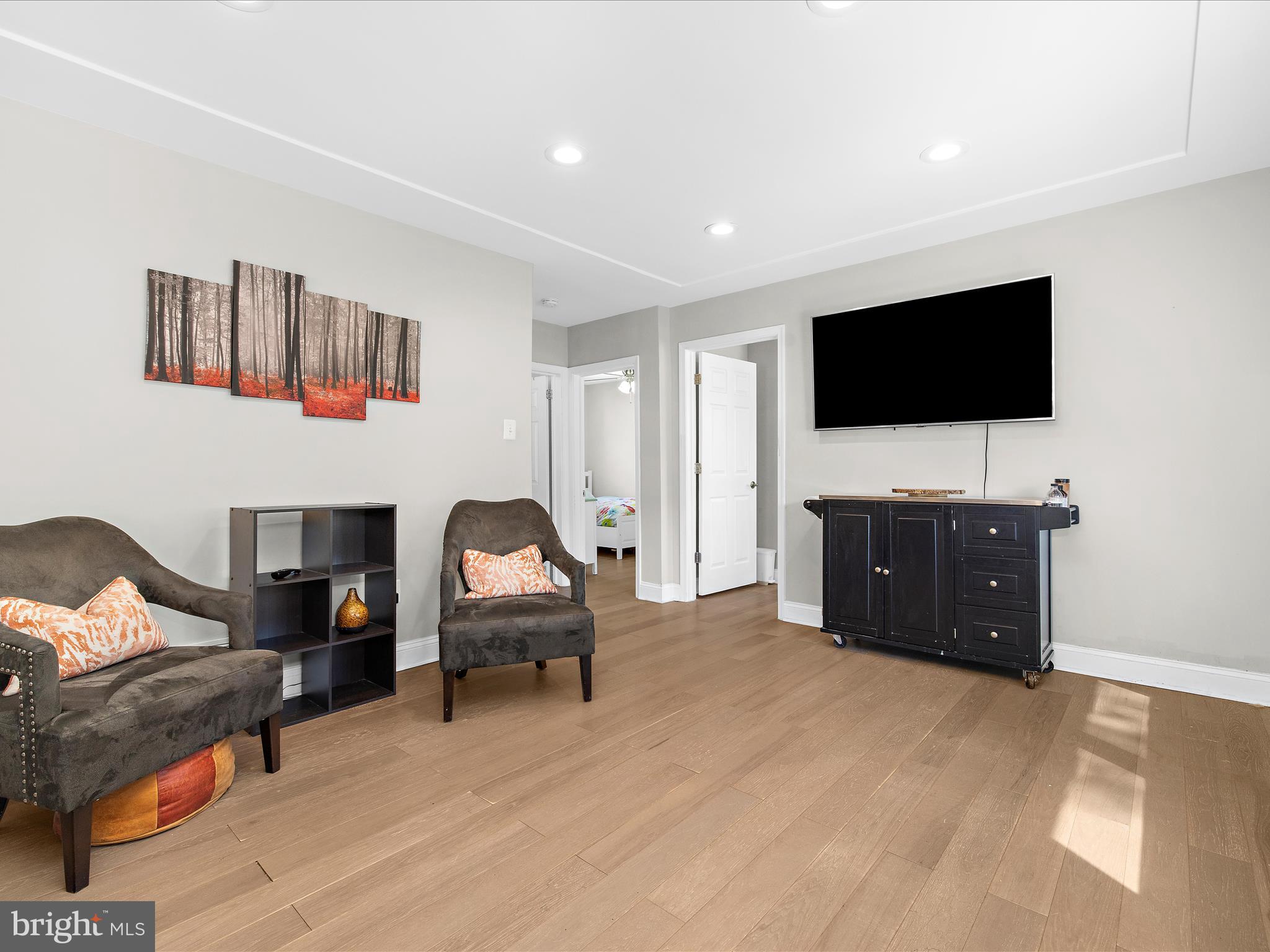 CHELSEA BEACH - Residential