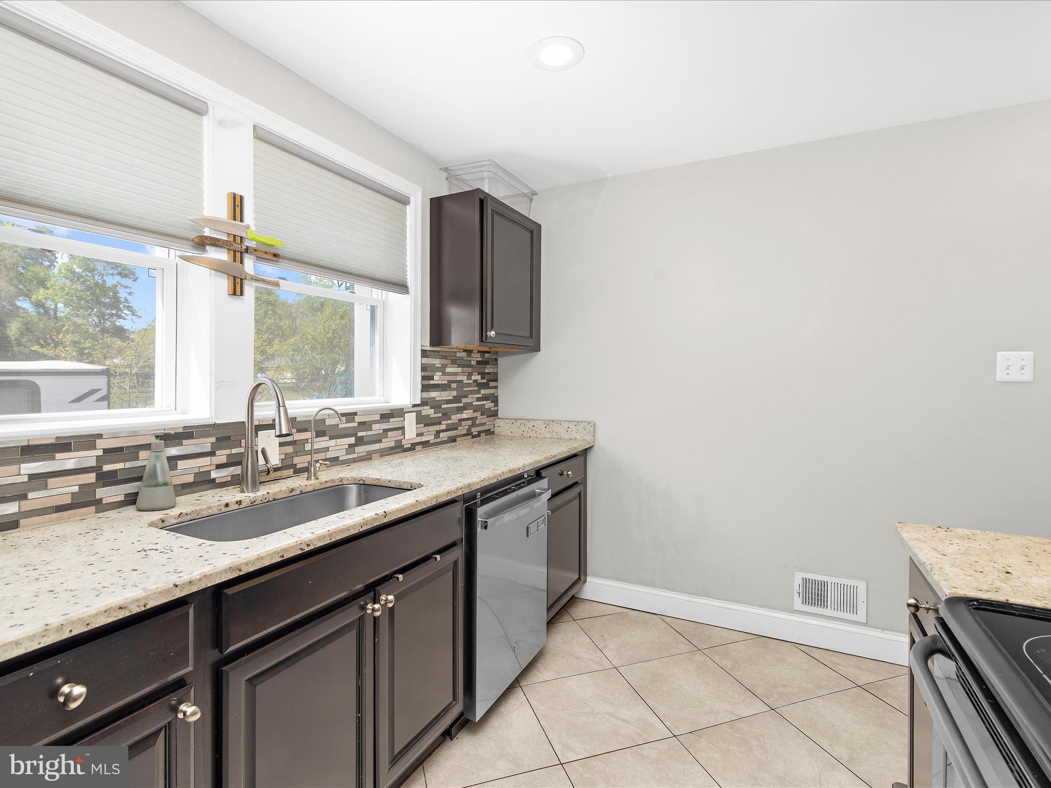 CHELSEA BEACH - Residential