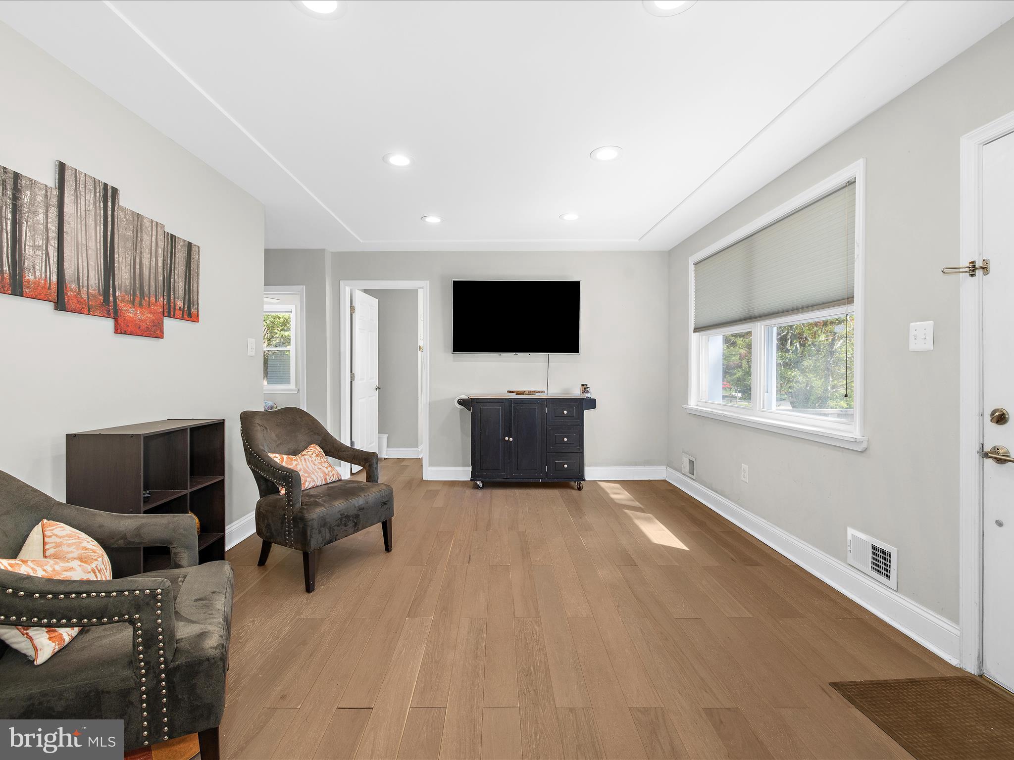 CHELSEA BEACH - Residential