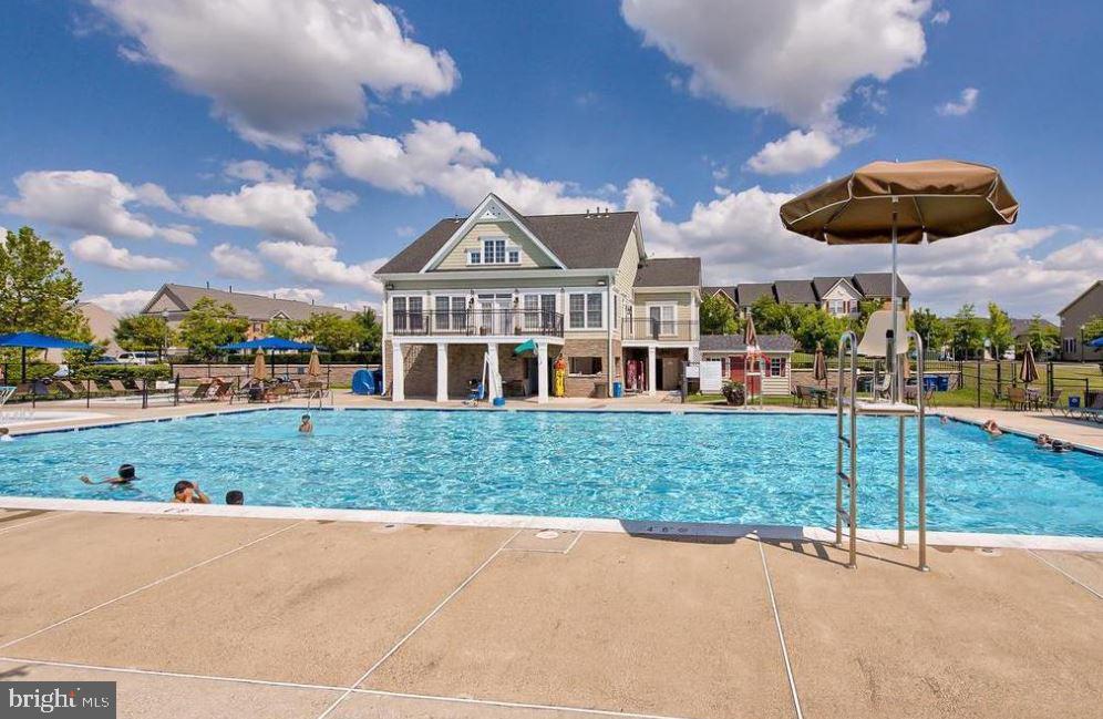 GREENWAY VILLAGE - Residential