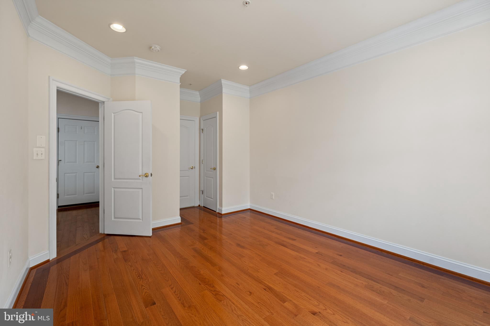 GREENWAY VILLAGE - Residential